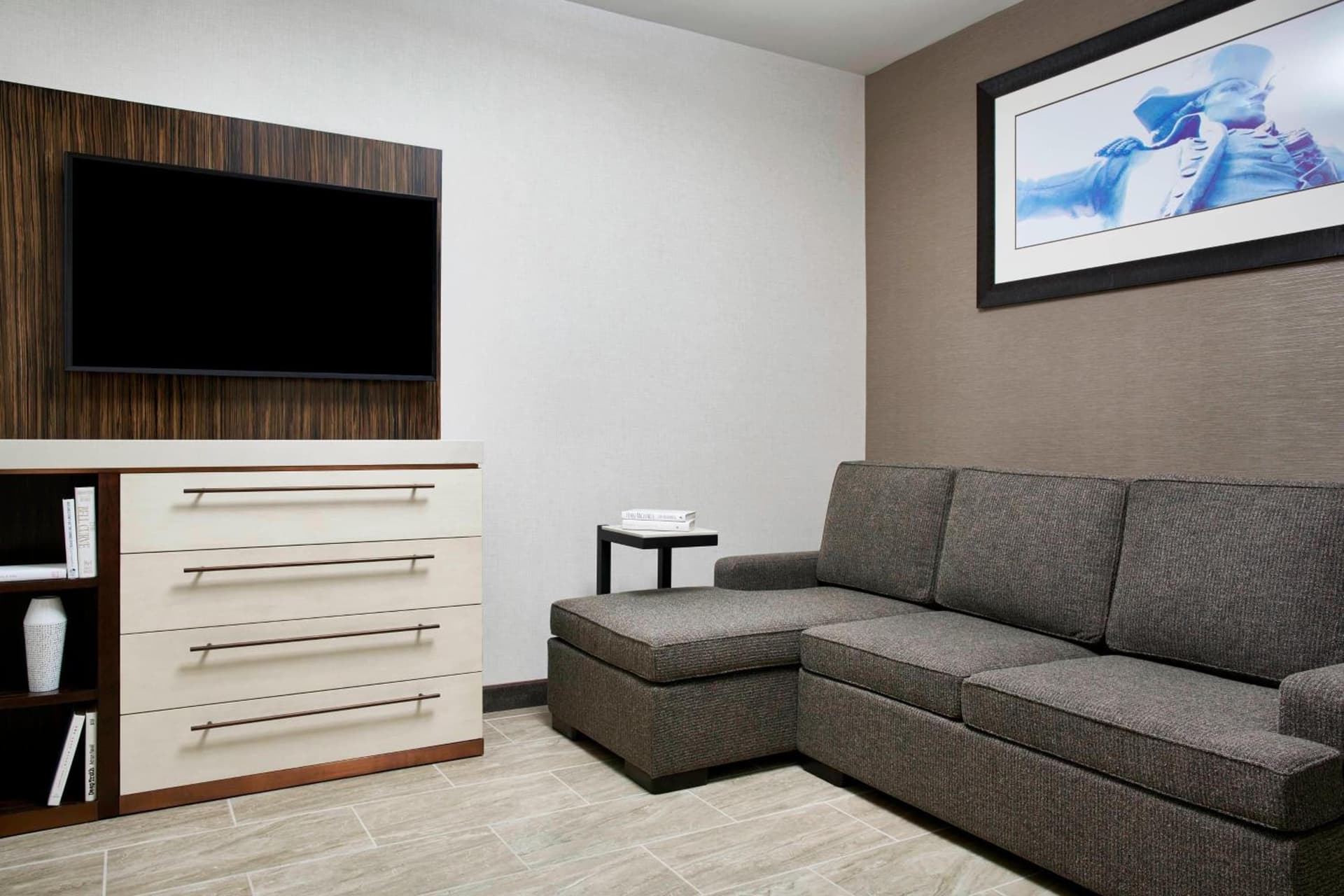 Sonesta Hotel Baltimore Inner Harbor interior in Baltimore, MD — gallery photo 2