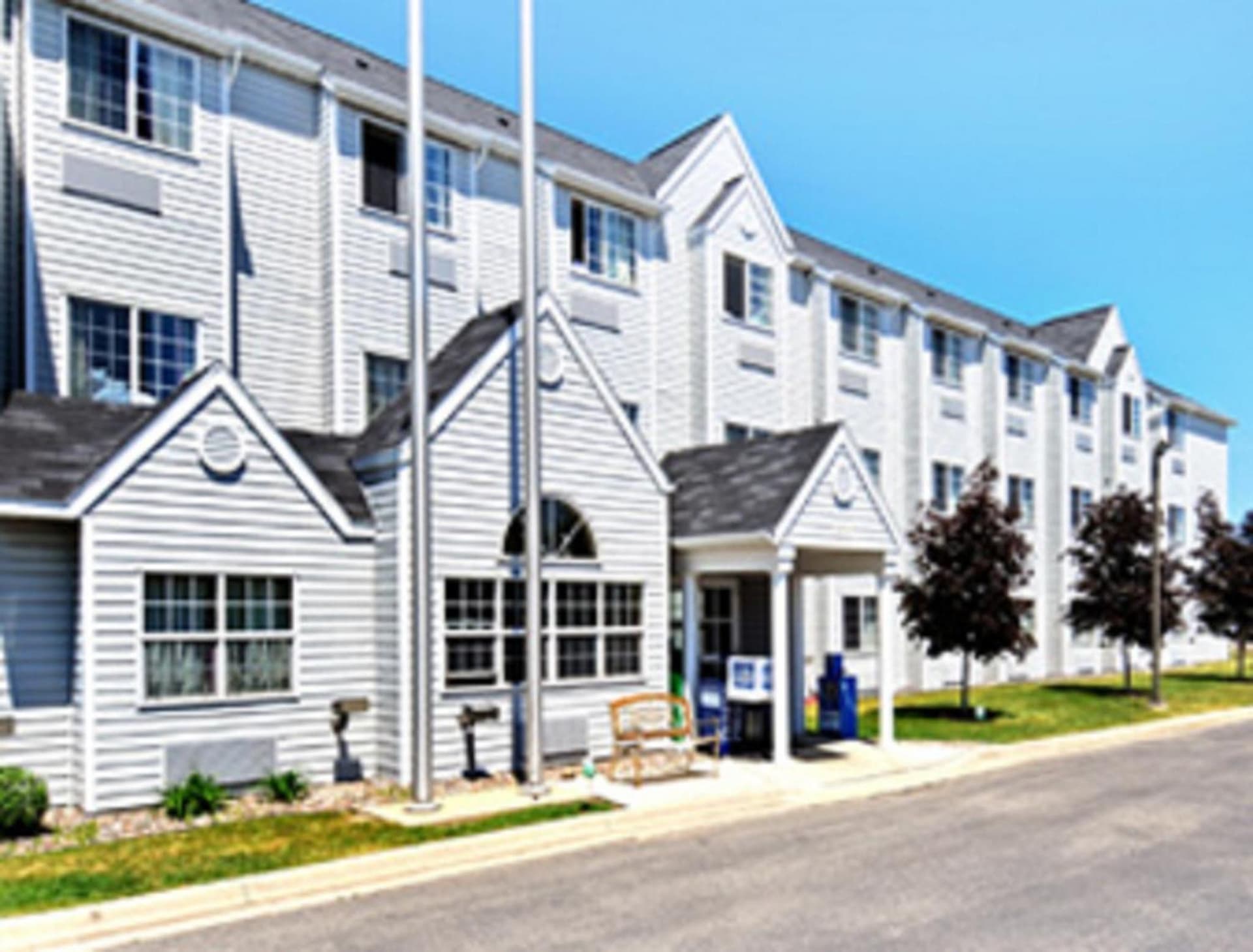 Microtel Inn & Suites by Wyndham Rochester North Mayo Clinic gallery photo in Rochester, MN — image 22