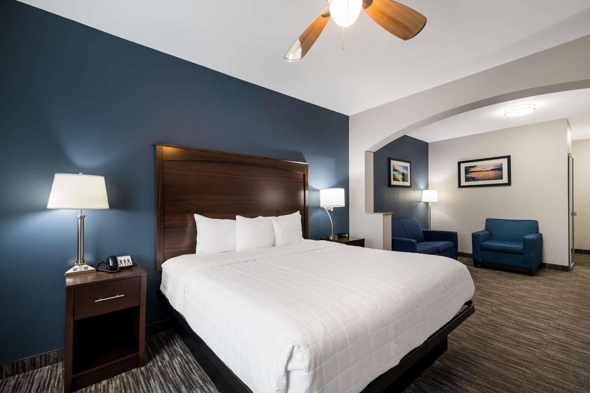 Best Western Plus Lake Dallas Inn & Suites gallery photo in Lake Dallas, TX — image 40