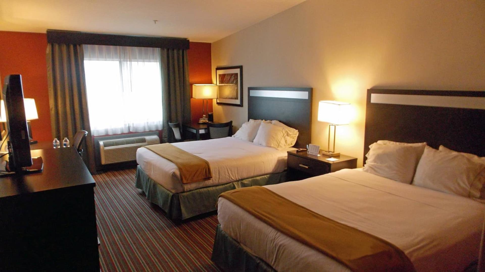 Holiday Inn Express Bakersfield by IHG gallery photo in Bakersfield, CA — image 9