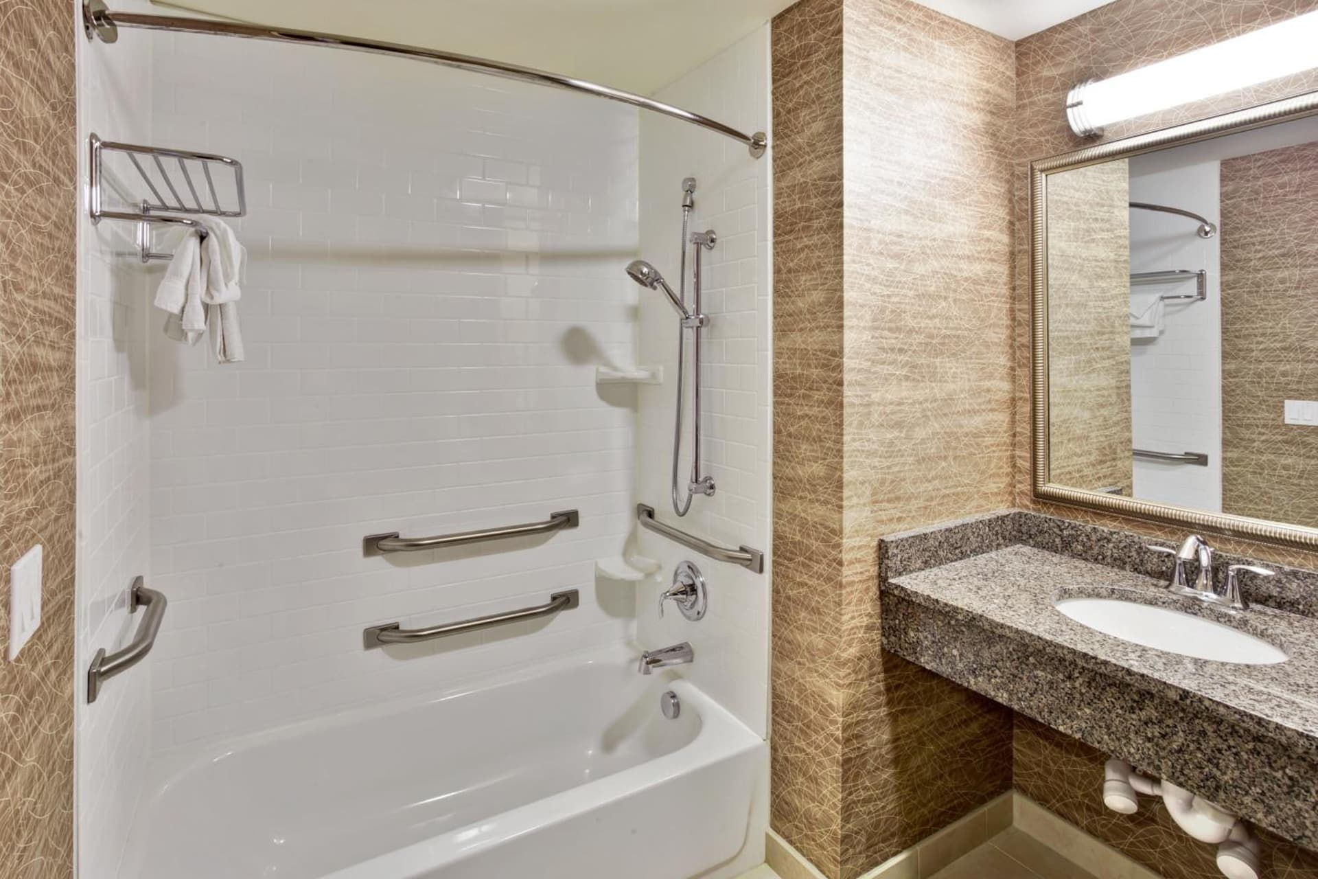 Holiday Inn Detroit Metro Airport by IHG property views in Romulus, MI — gallery photo 3