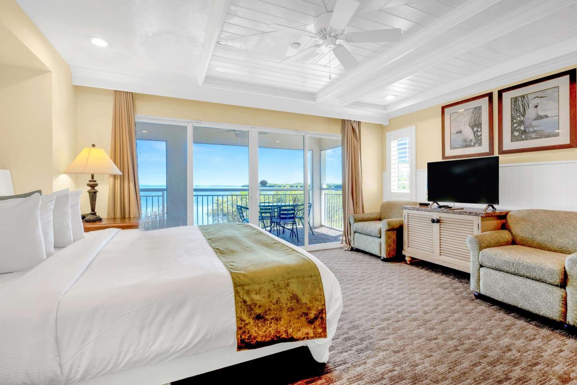 Dove Creek Resort & Marina, Trademark Collection by Wyndham interior in Key Largo, FL — gallery photo 2