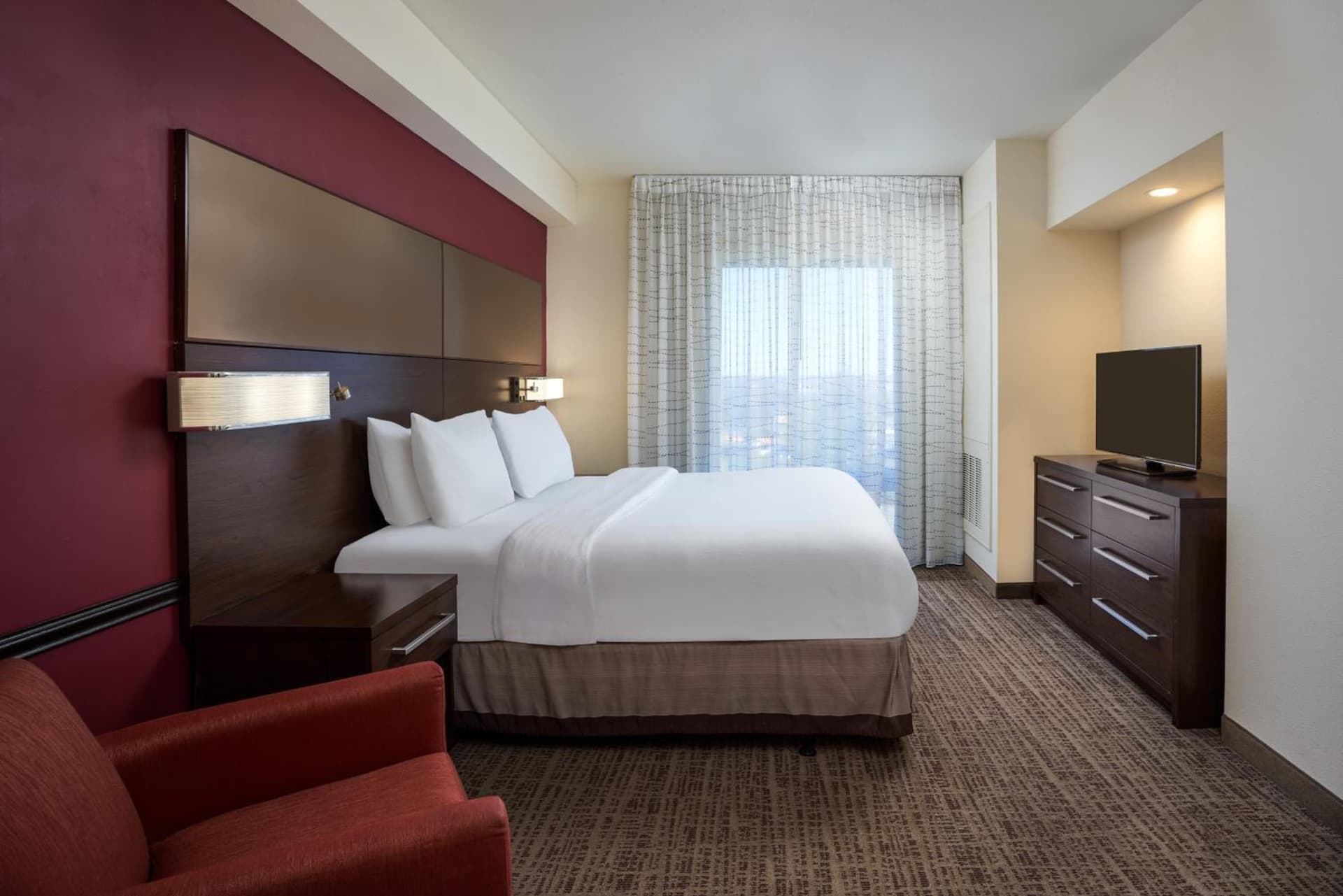 Residence Inn by Marriott Philadelphia Airport property views in Philadelphia, PA — gallery photo 3