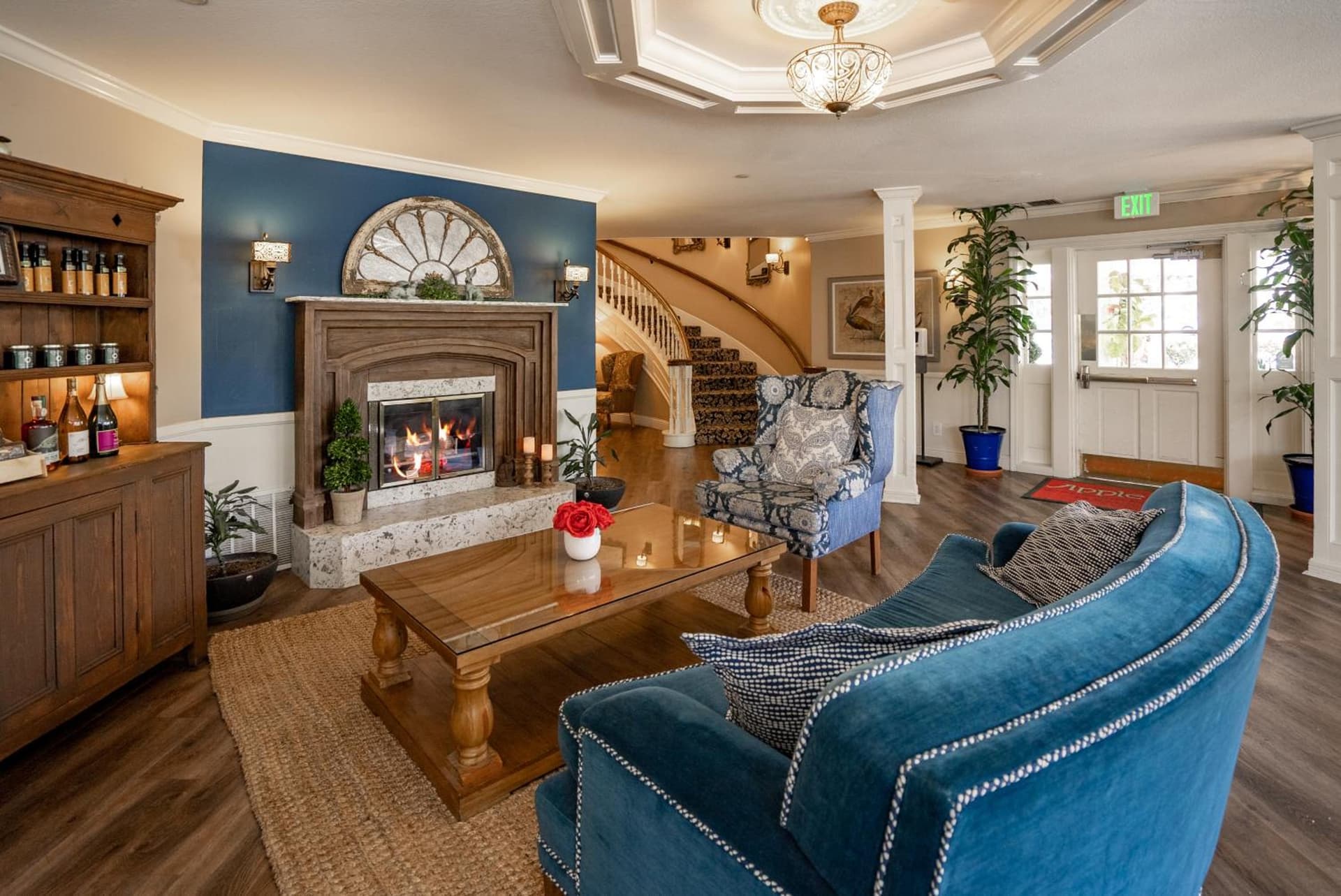 Apple Farm Inn interior in San Luis Obispo, CA — gallery photo 2