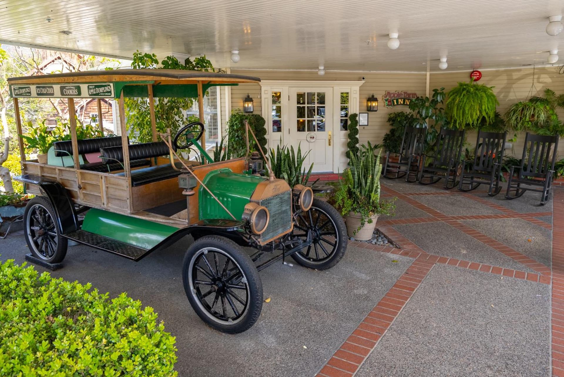 Apple Farm Inn gallery photo in San Luis Obispo, CA — image 20