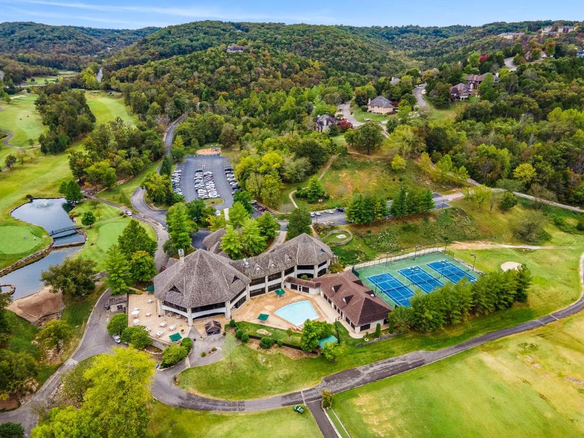 StoneBridge Village Resort property views in Reeds Spring, MO — gallery photo 3