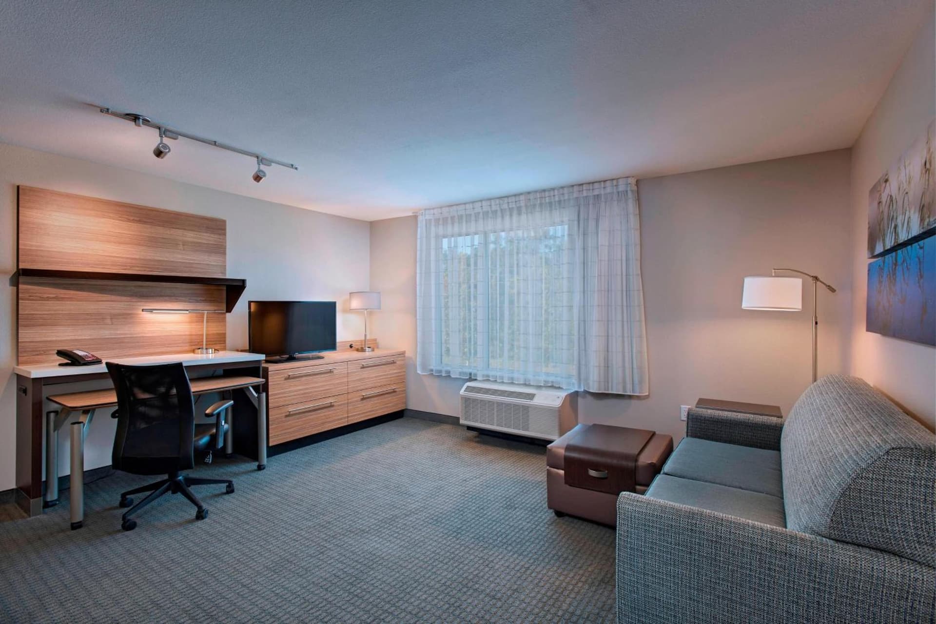 TownePlace Suites by Marriott Lakeland gallery photo in Lakeland, FL — image 24