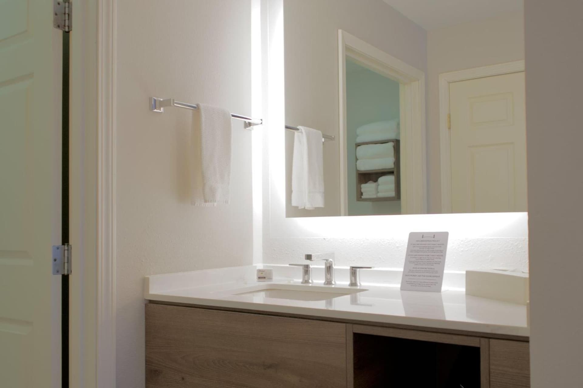 Staybridge Suites Akron-Stow-Cuyahoga Falls by IHG gallery photo in Stow, OH — image 39