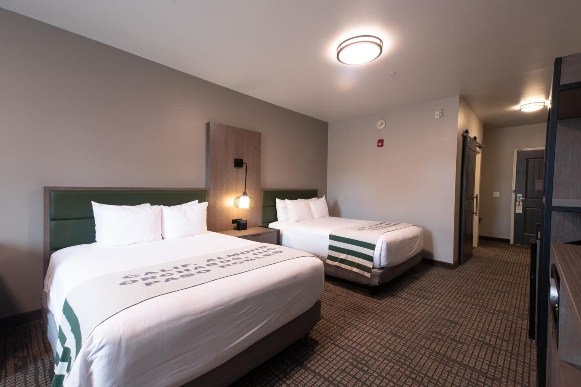 Oxford Suites Paso Robles gallery photo in Paso Robles, CA — image 13