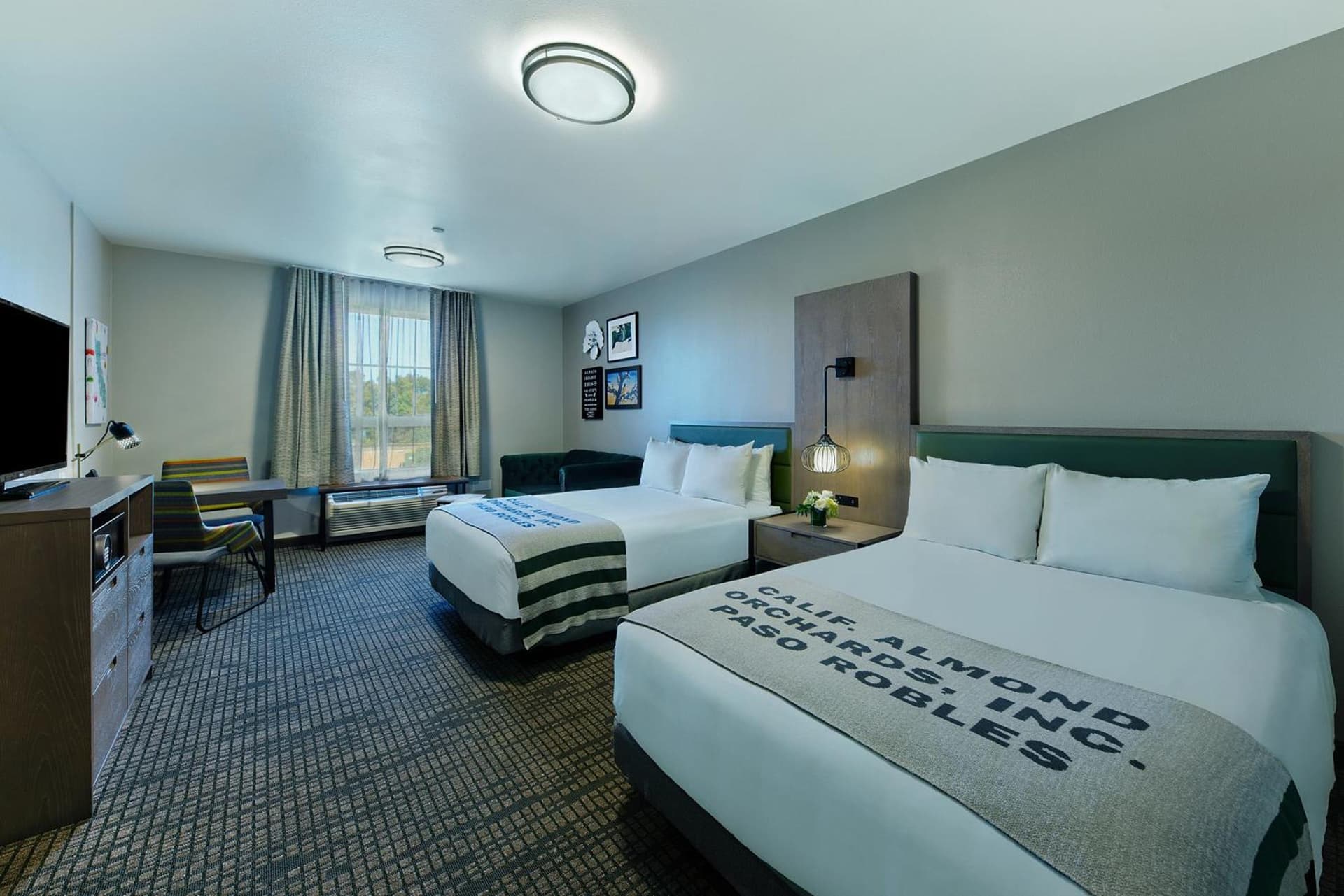 Oxford Suites Paso Robles gallery photo in Paso Robles, CA — image 35