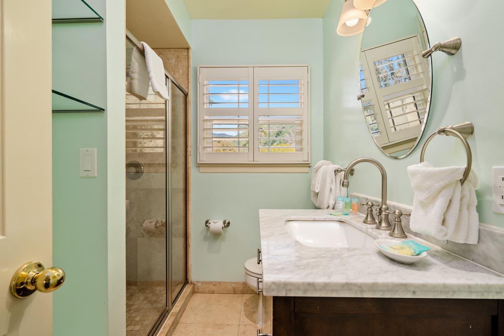Apple Farm Inn interior in San Luis Obispo, CA — gallery photo 2