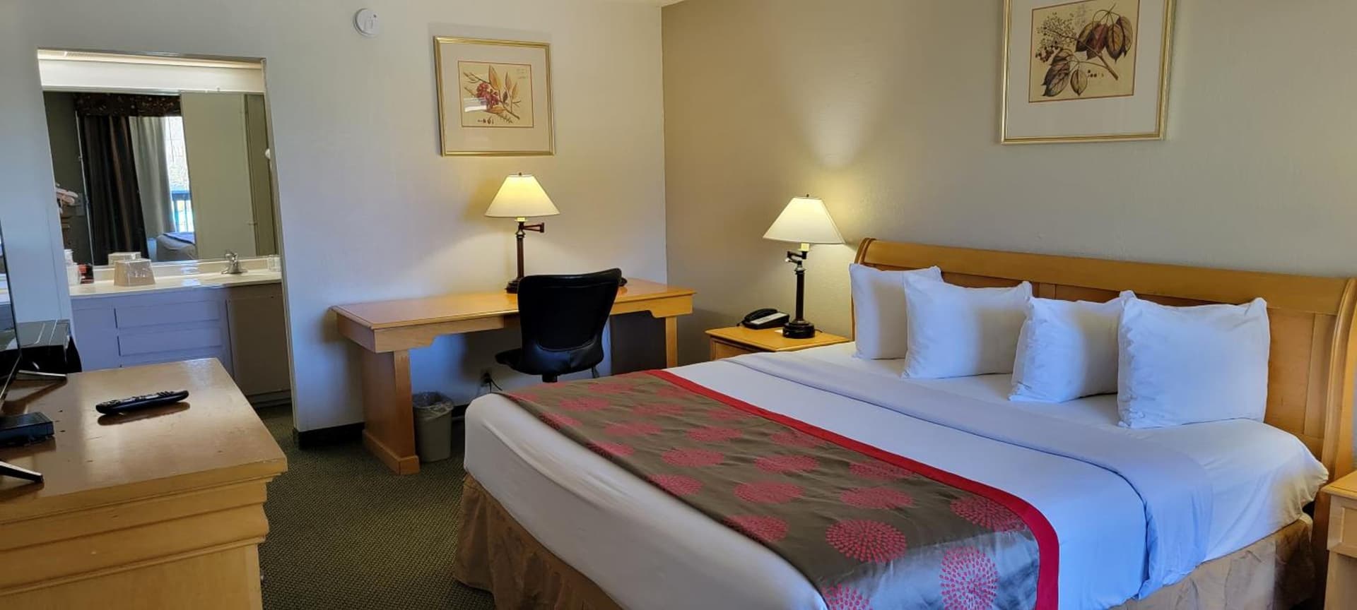 Ramada by Wyndham & Suites Warner Robins gallery photo in Warner Robins, GA — image 36
