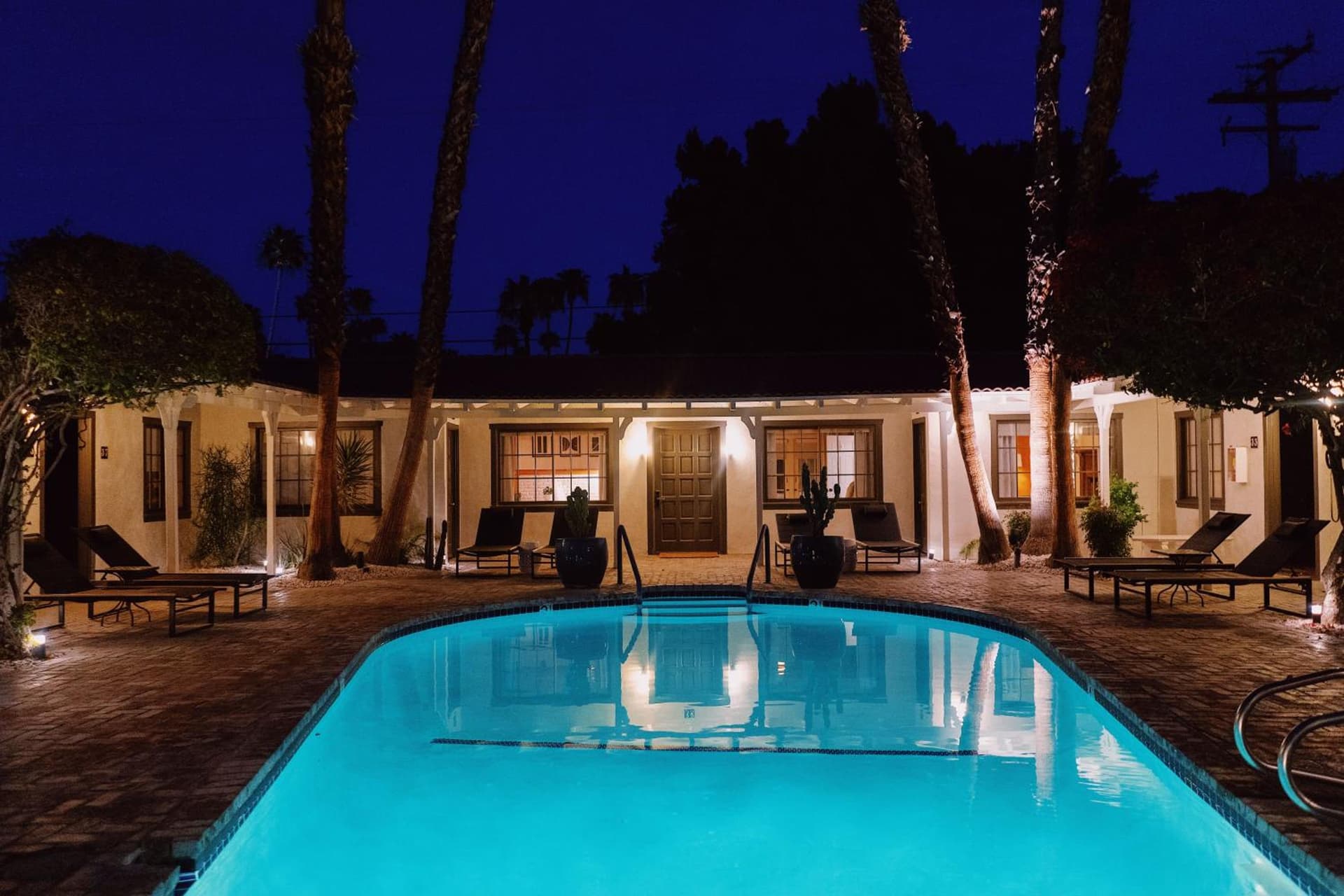 Villa Royale interior in Palm Springs, CA — gallery photo 2