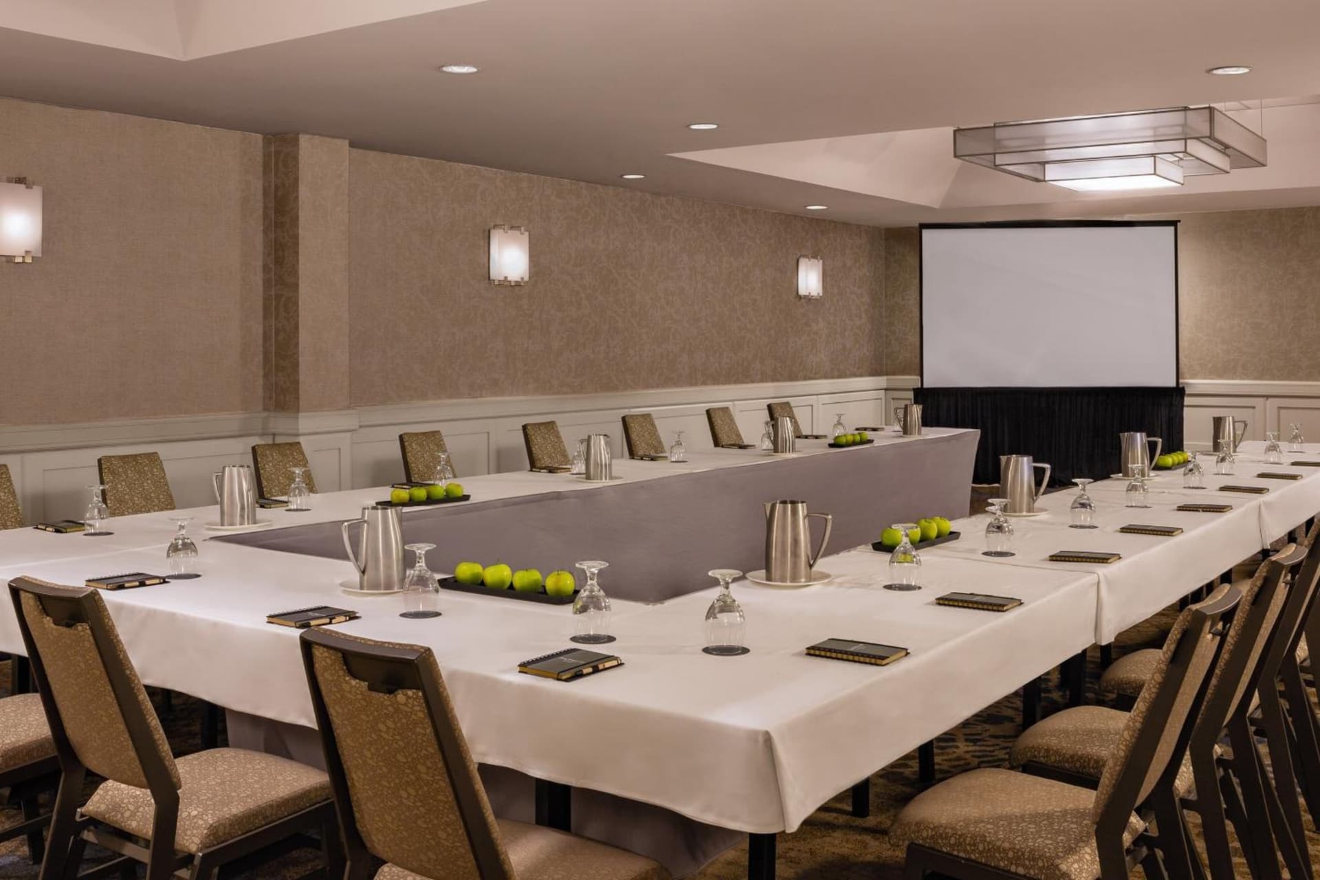 The Westin Southfield Detroit gallery photo in Southfield, MI — image 14
