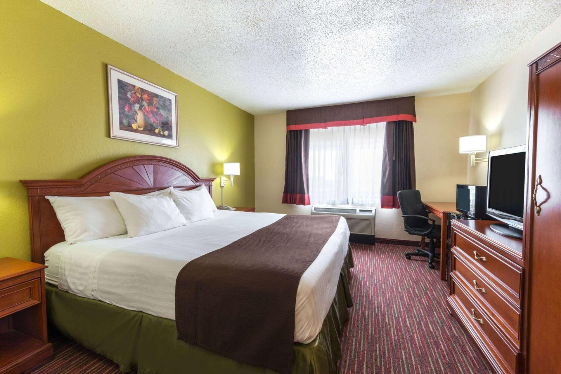 Baymont by Wyndham Louisville East gallery photo in Louisville, KY — image 5