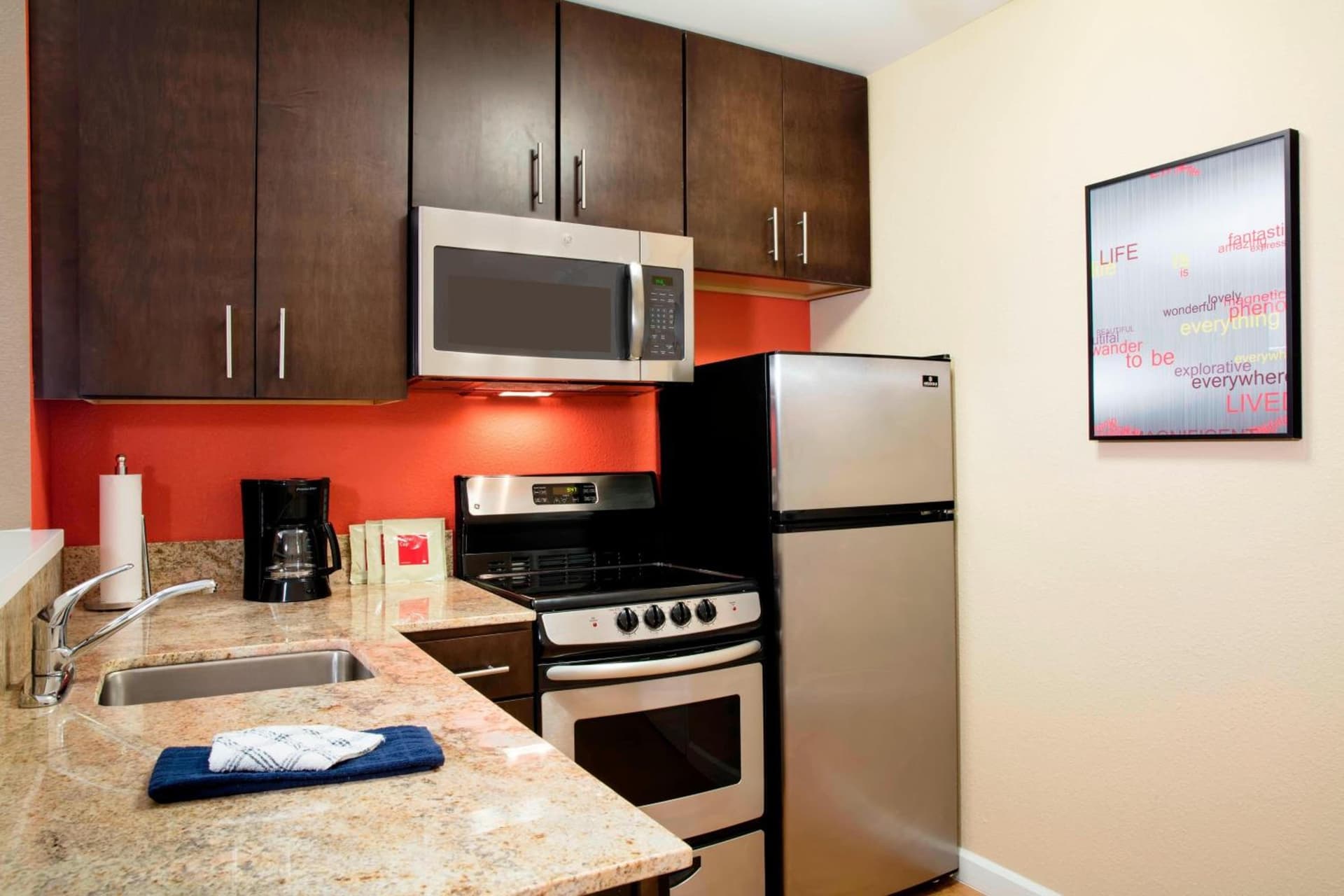 TownePlace Suites Orlando at FLAMINGO CROSSINGS Town Center, Western Entrance gallery photo in Orlando, FL — image 28