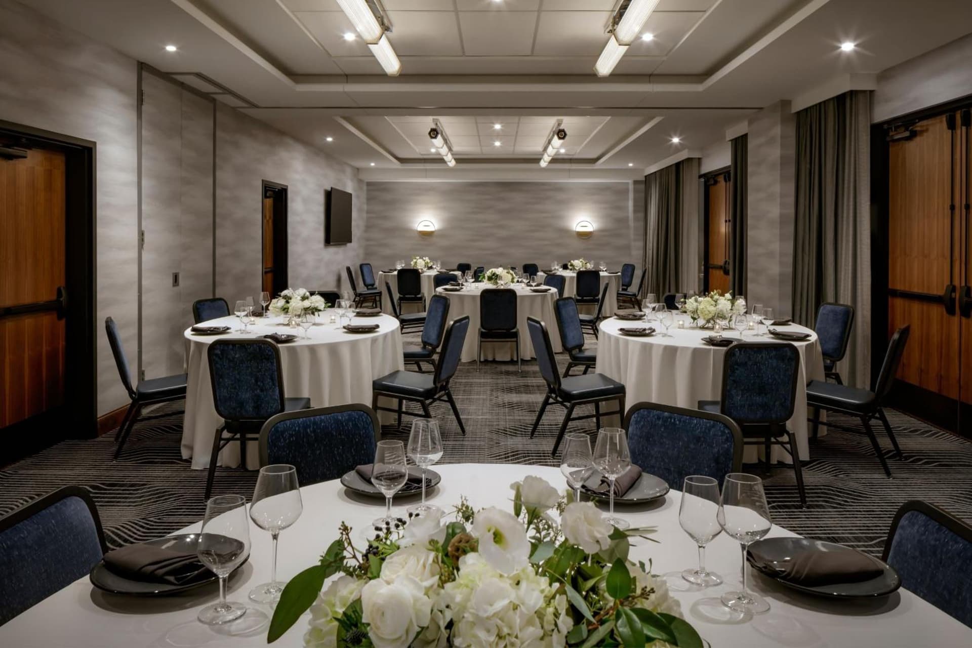 Rand Tower Hotel, Minneapolis, a Tribute Portfolio Hotel gallery photo in Minneapolis, MN — image 53
