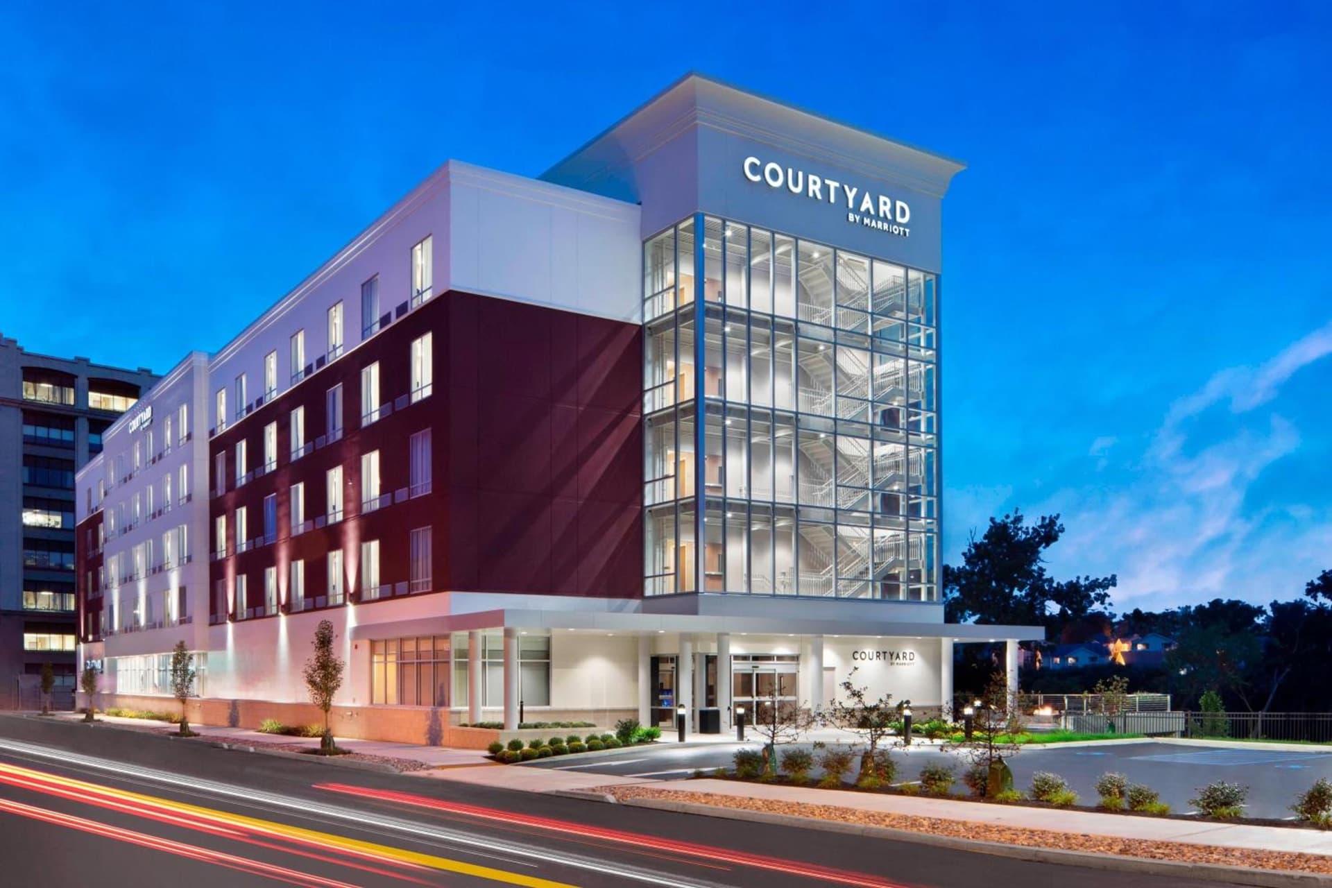 Courtyard by Marriott Albany Troy/Waterfront interior in Troy, NY — gallery photo 2