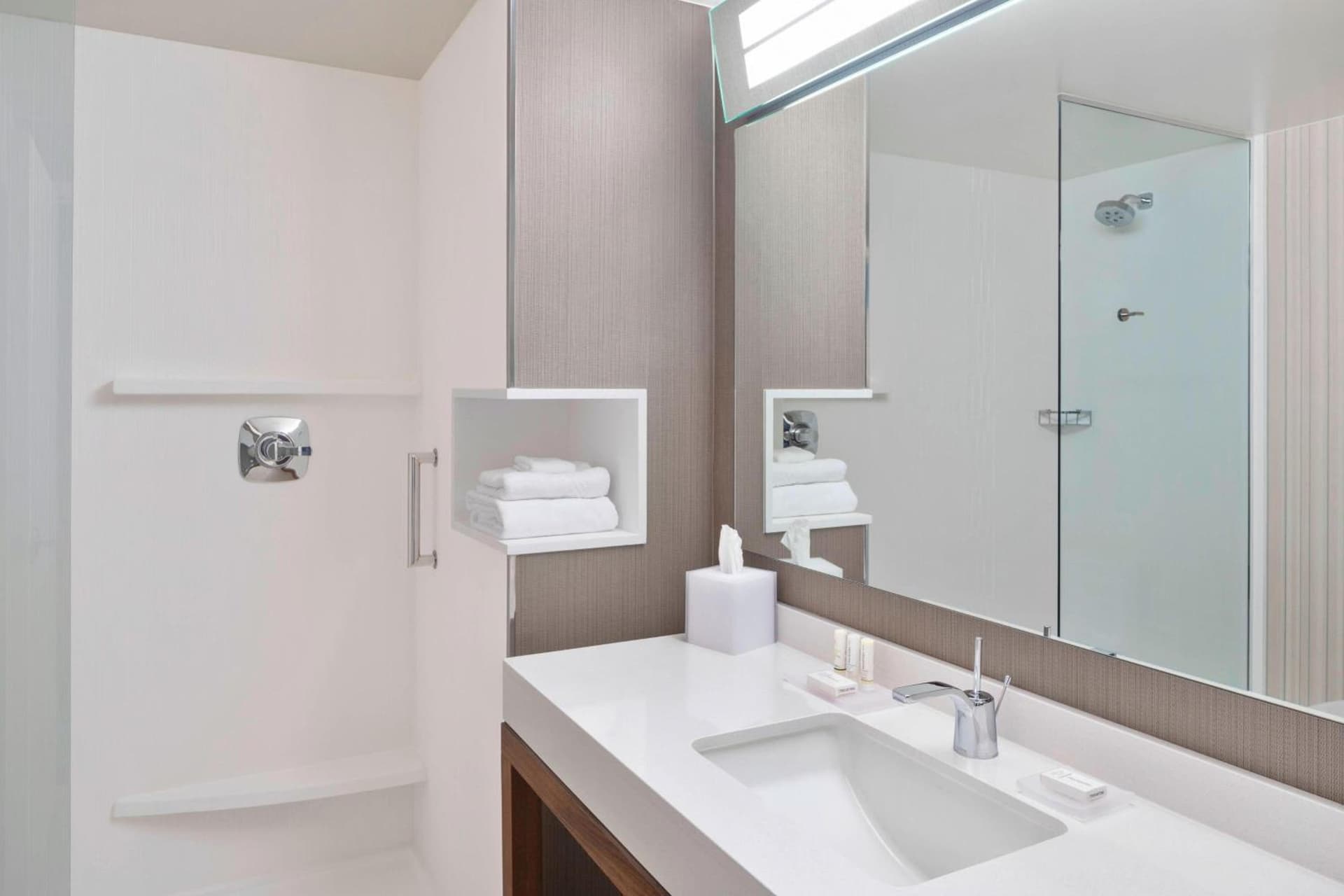Courtyard by Marriott Albany Troy/Waterfront gallery photo in Troy, NY — image 8