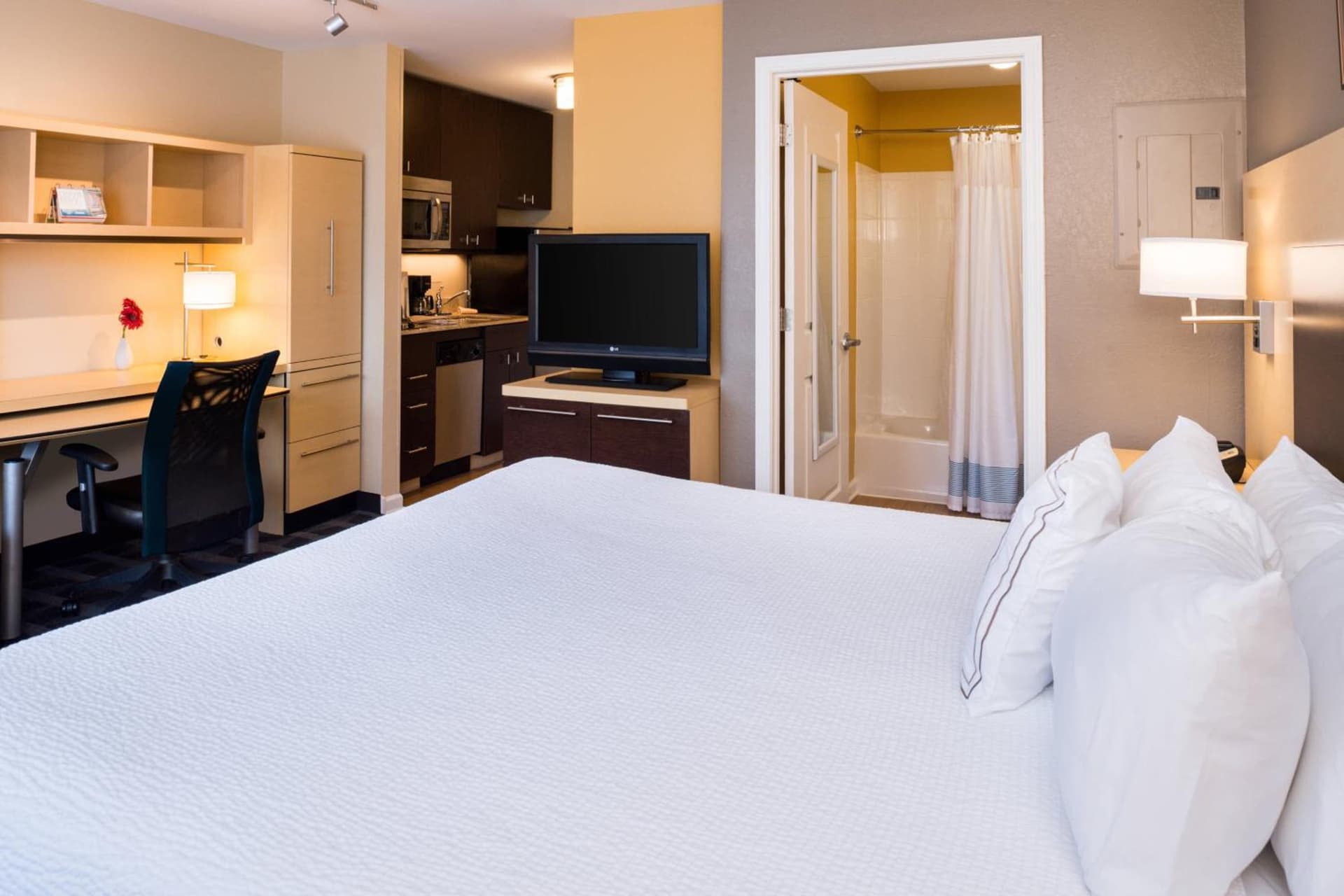 TownePlace Suites Huntington property views in Huntington, WV — gallery photo 3