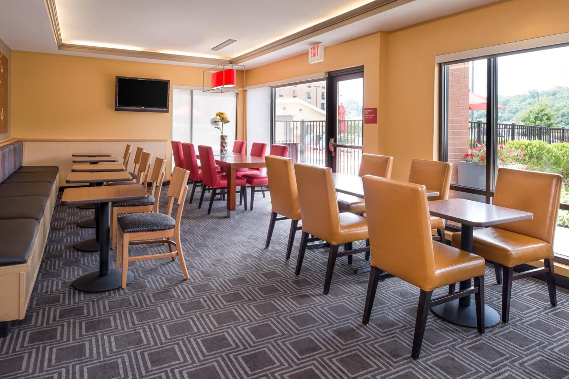 TownePlace Suites Huntington gallery photo in Huntington, WV — image 5