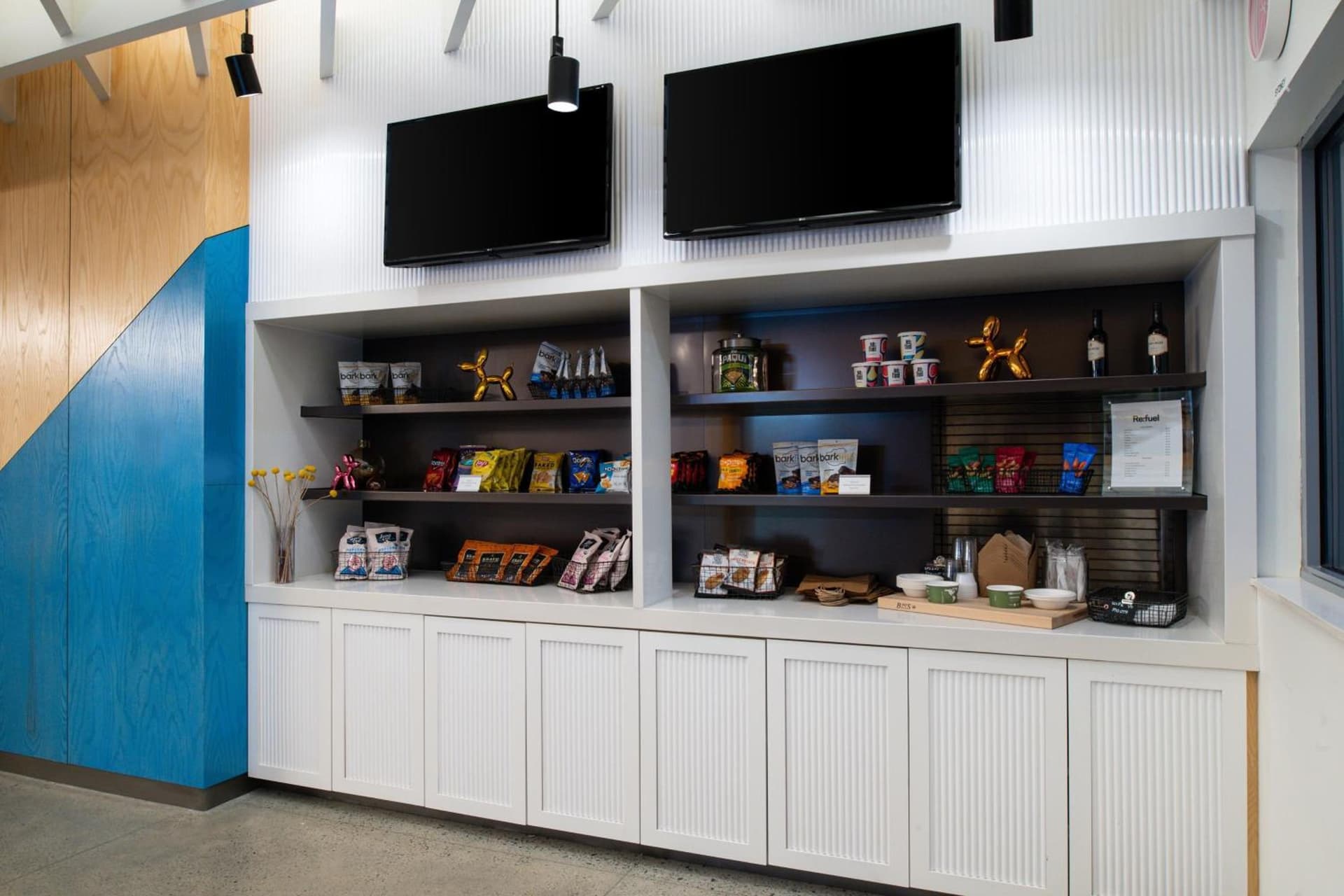 Aloft by Marriott Charlotte Airport interior in Charlotte, NC — gallery photo 2