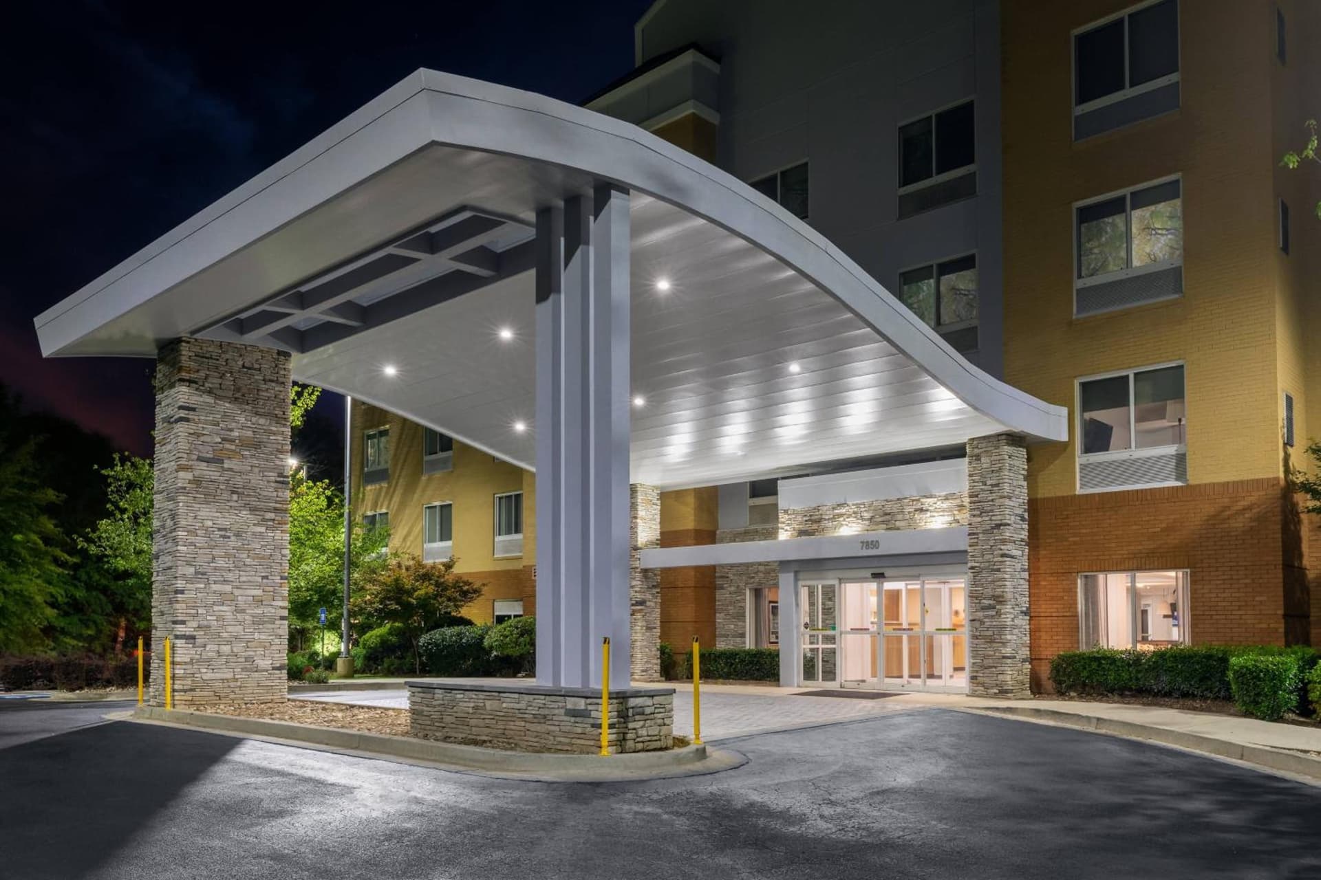 Fairfield Inn & Suites by Marriott Atlanta Stonecrest featured exterior or lobby in Lithonia, GA — similar hotel