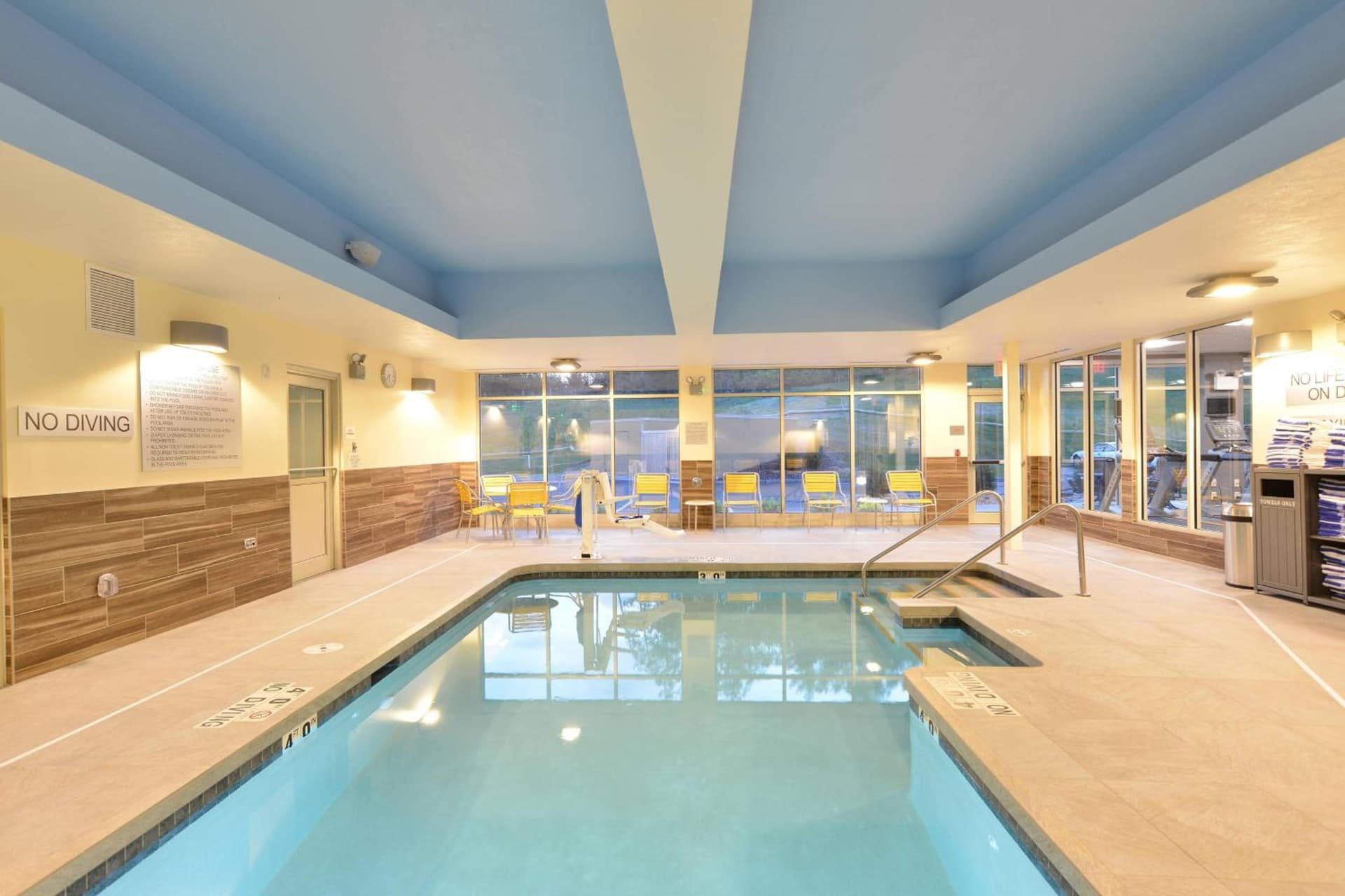 Fairfield Inn & Suites by Marriott Eau Claire/Chippewa Falls property views in Eau Claire, WI — gallery photo 3