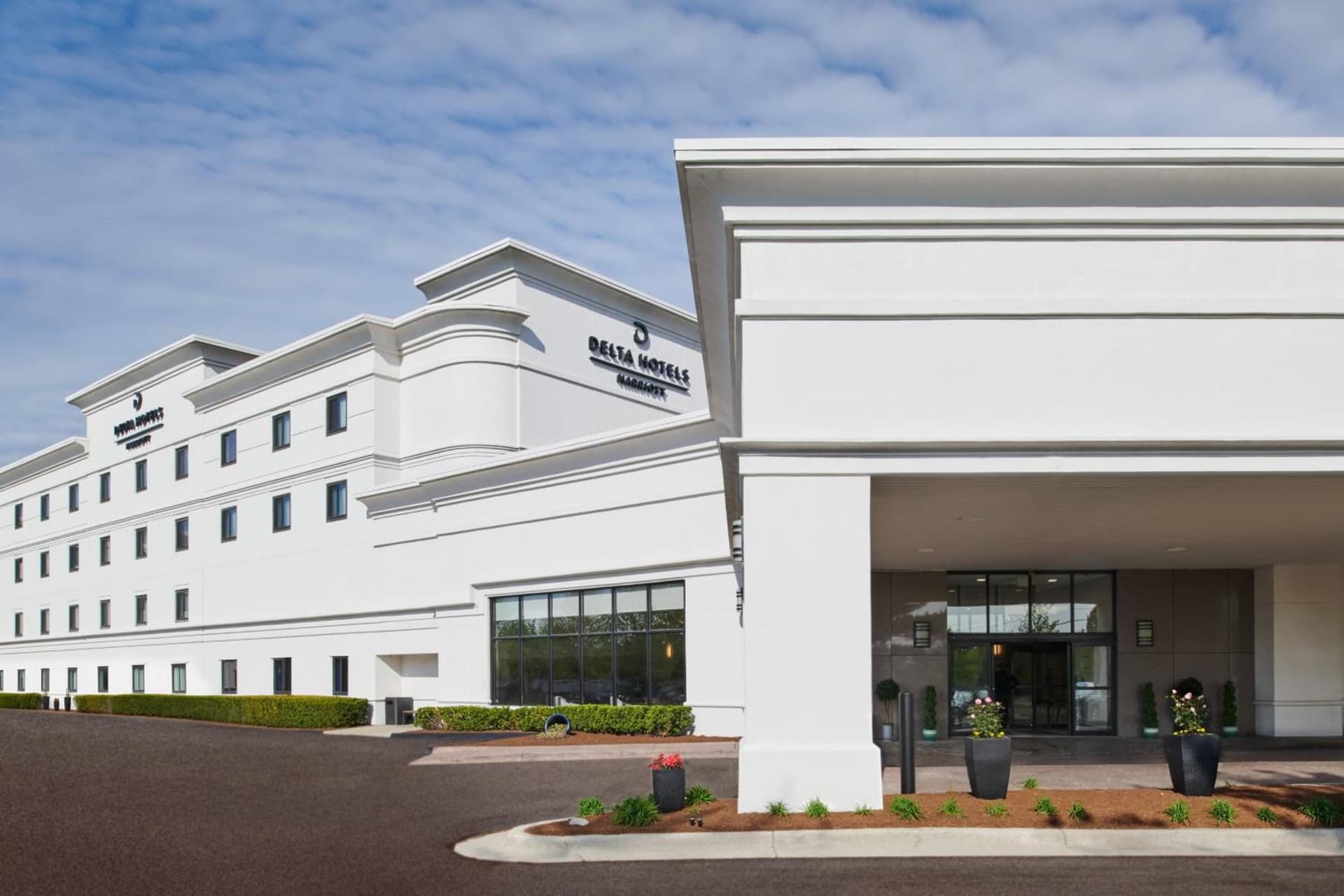 Delta Hotels by Marriott Detroit Novi featured exterior or lobby in Farmington Hills, MI — similar hotel