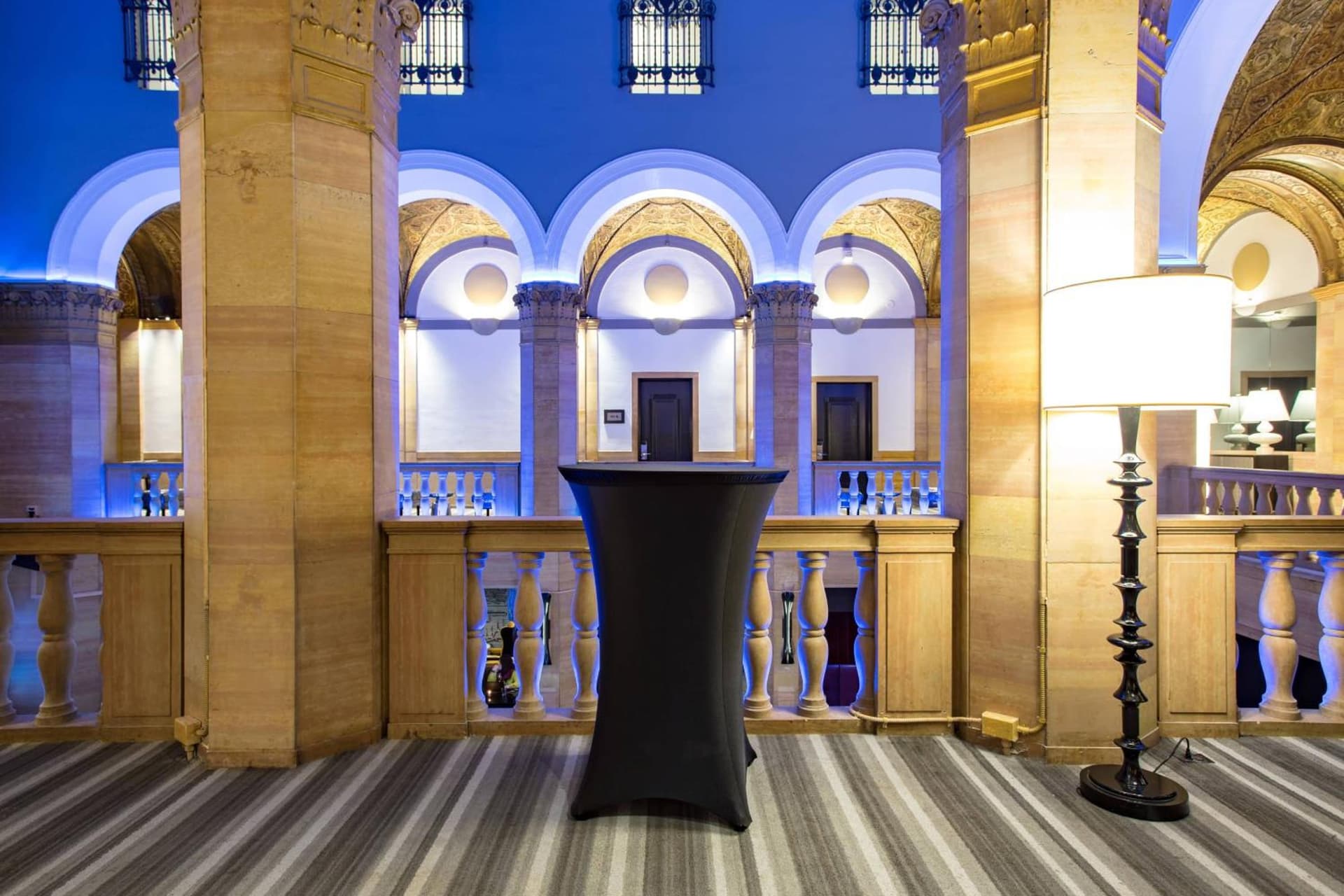 THE MIDLAND HOTEL, Chicago, a Tribute Portfolio Hotel — hotel in Chicago, Illinois