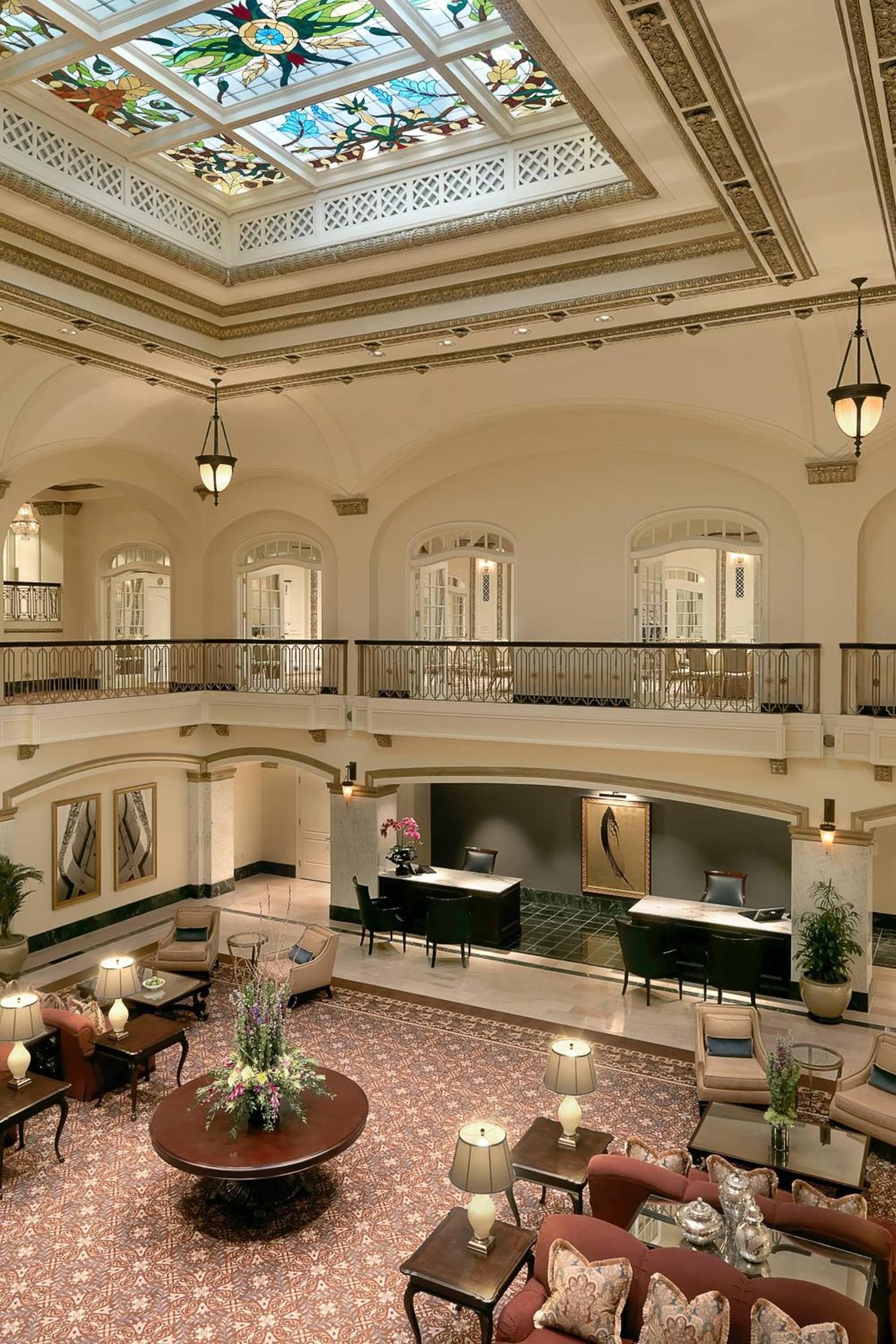 Hotel Blackhawk, Autograph Collection interior in Davenport, IA — gallery photo 2