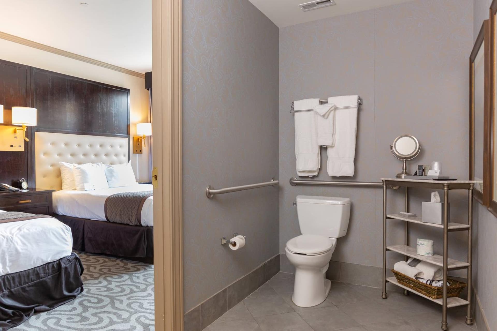 Hotel Blackhawk, Autograph Collection property views in Davenport, IA — gallery photo 3