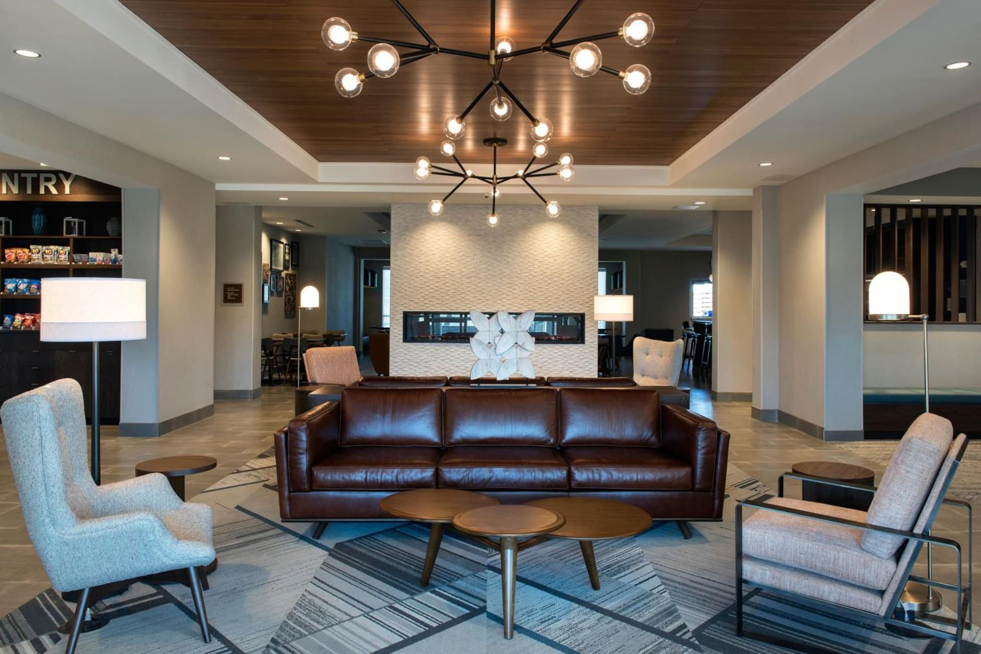 Four Points by Sheraton Albany interior in Albany, NY — gallery photo 2