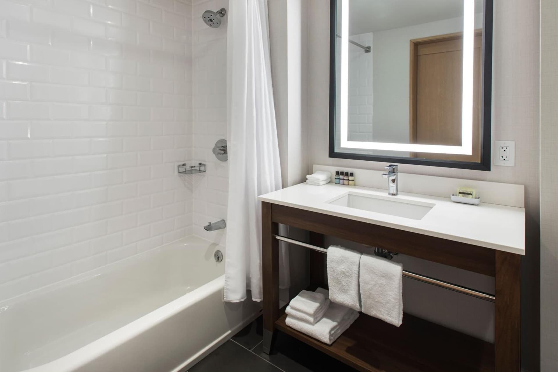 Four Points by Sheraton Albany gallery photo in Albany, NY — image 15
