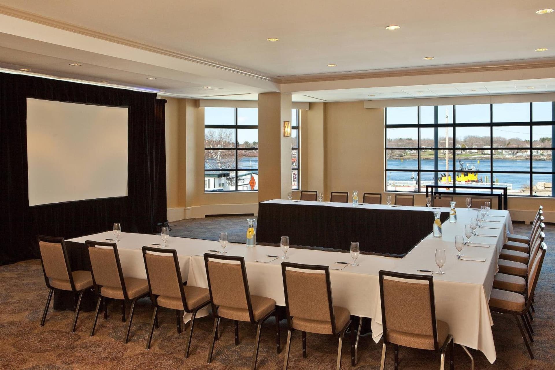 Sheraton Portsmouth Harborside Hotel gallery photo in Portsmouth, NH — image 34