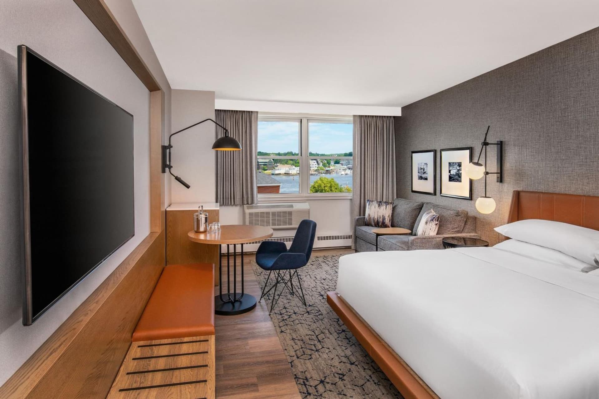 Sheraton Portsmouth Harborside Hotel gallery photo in Portsmouth, NH — image 44