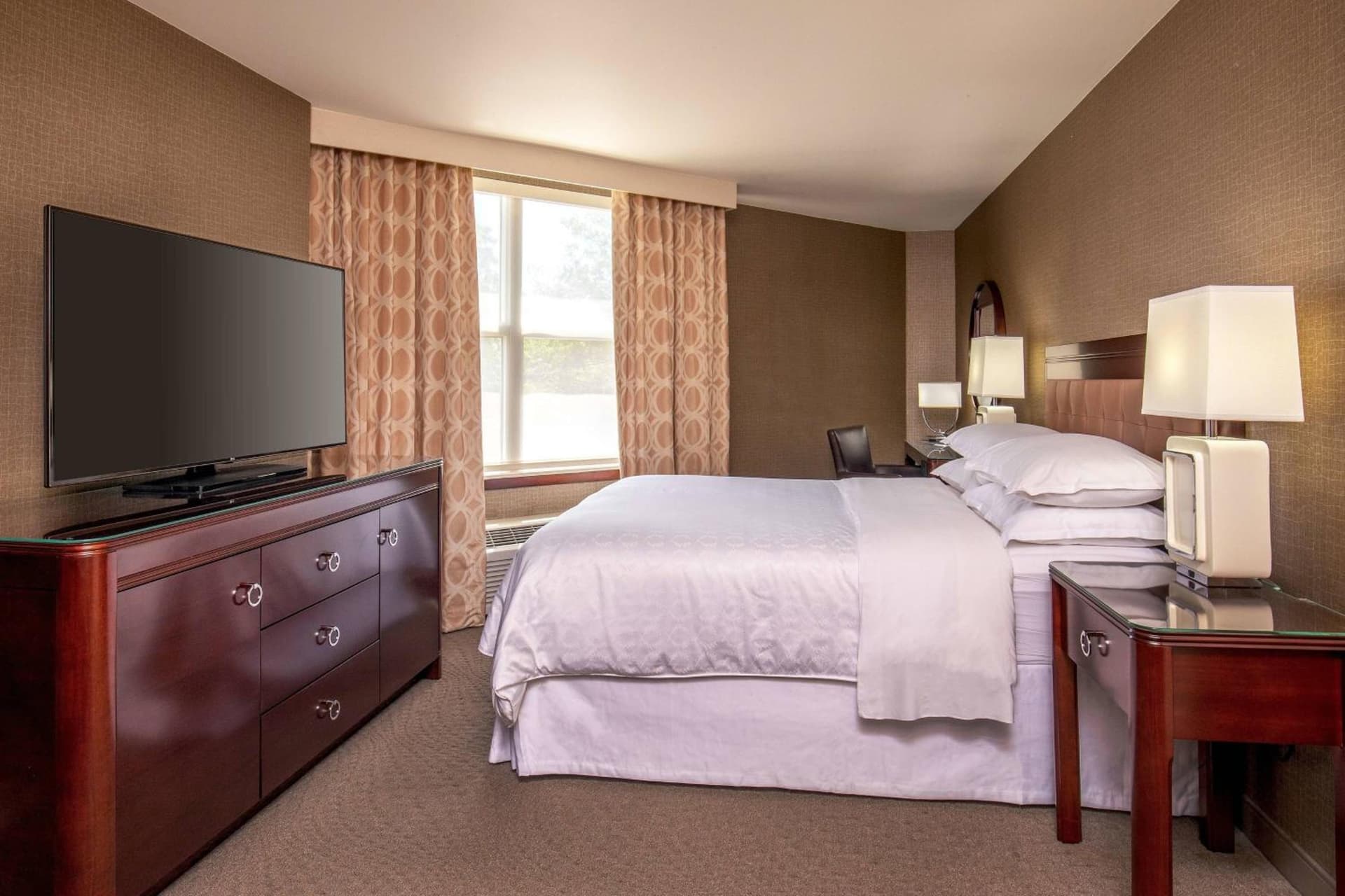Sheraton Portsmouth Harborside Hotel gallery photo in Portsmouth, NH — image 20