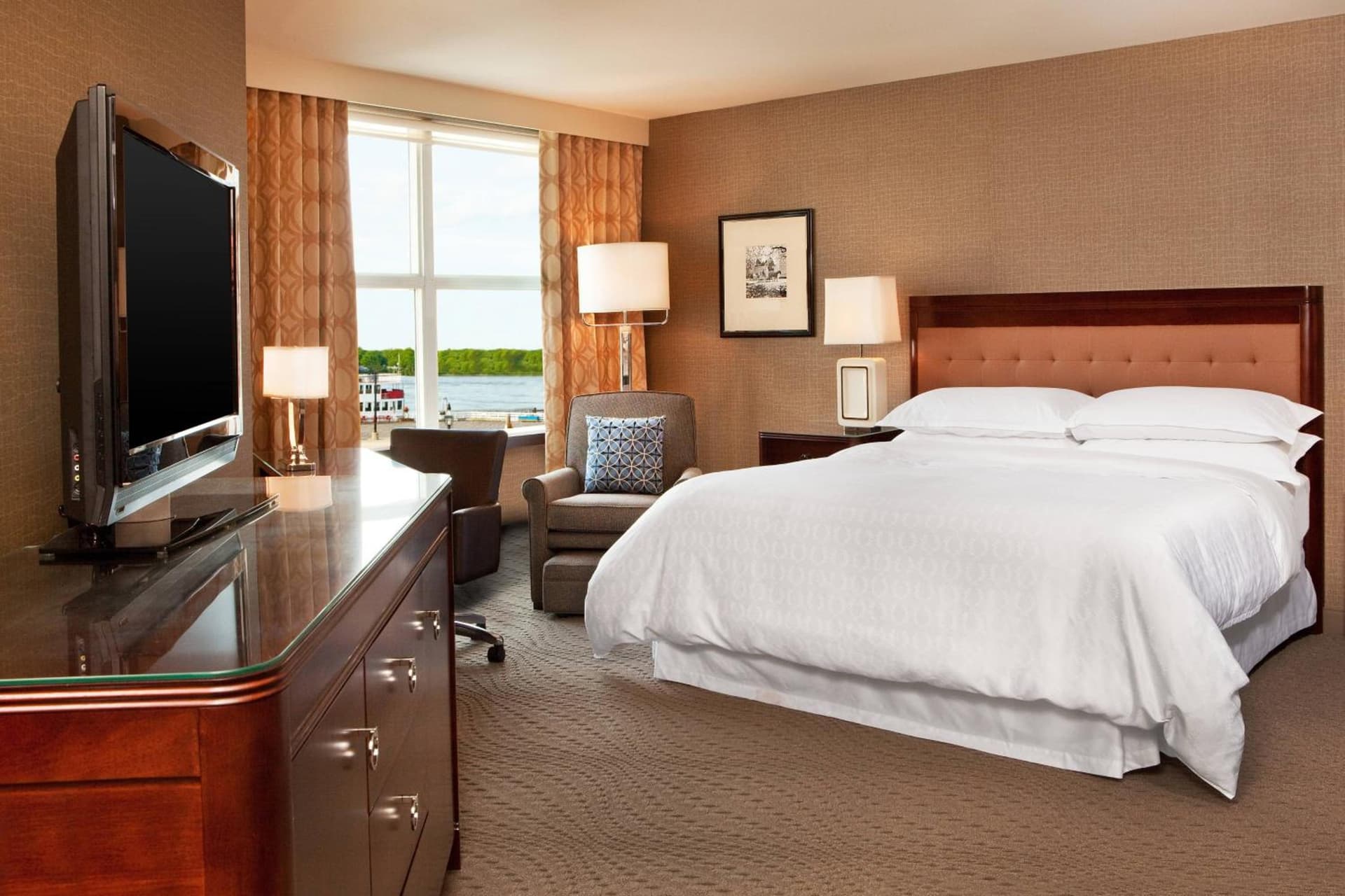 Sheraton Portsmouth Harborside Hotel gallery photo in Portsmouth, NH — image 35