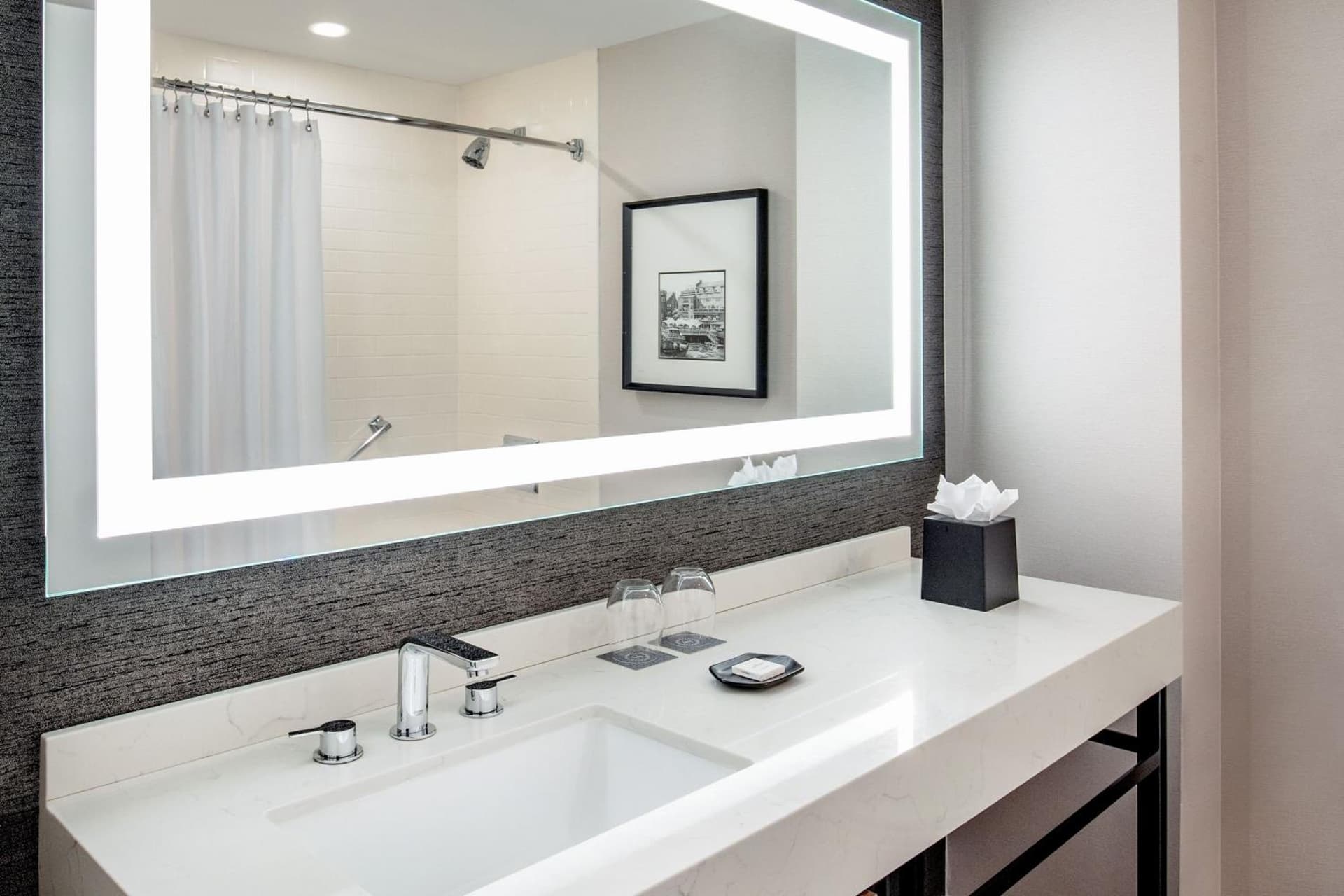 Sheraton Portsmouth Harborside Hotel gallery photo in Portsmouth, NH — image 11