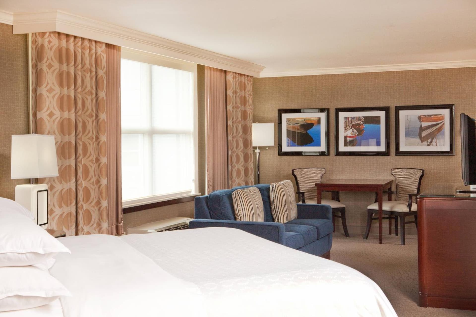 Sheraton Portsmouth Harborside Hotel gallery photo in Portsmouth, NH — image 41