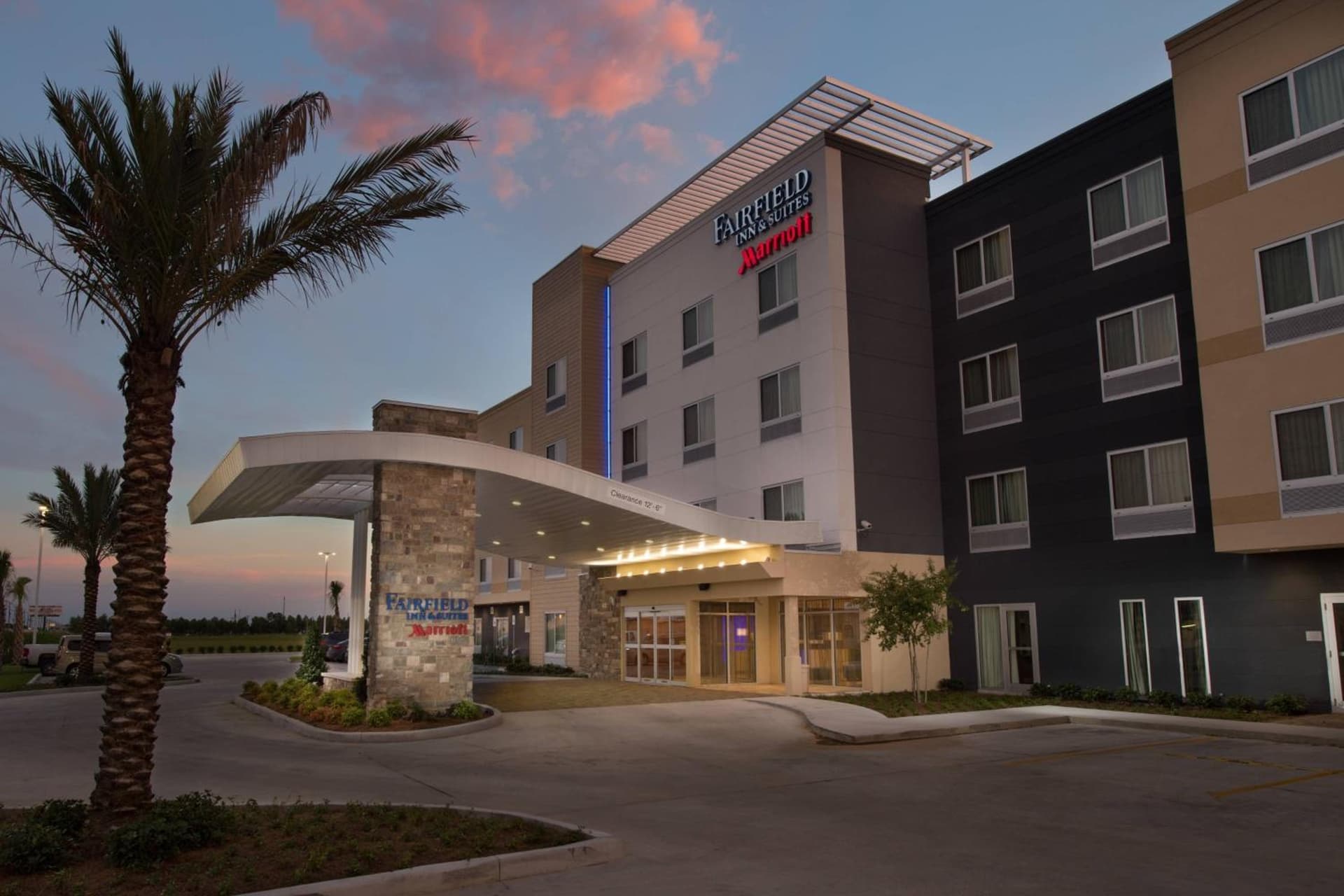 Fairfield Inn & Suites by Marriott Houma Southeast interior in Houma, LA — gallery photo 2