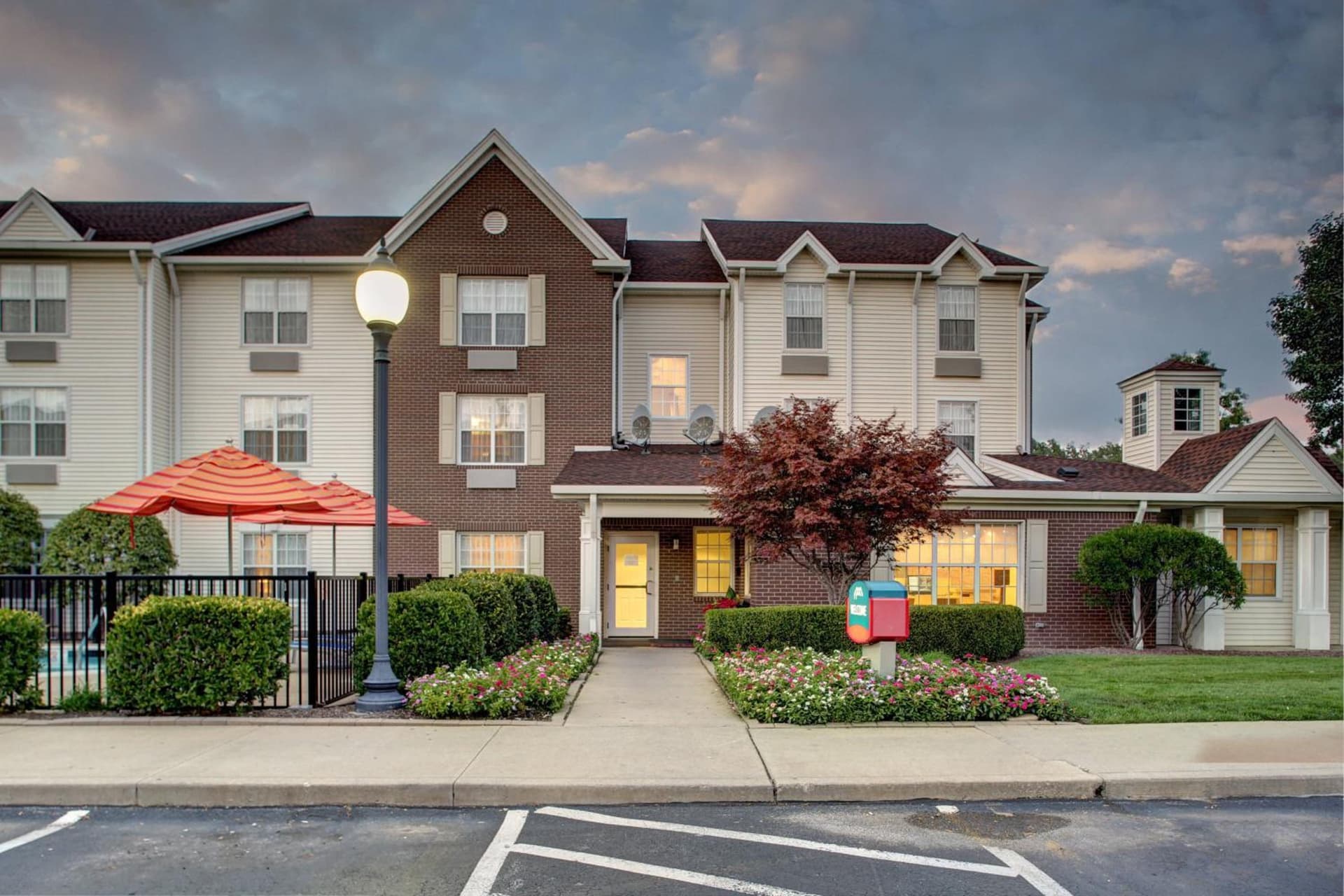 Towneplace Suites by Marriott Cleveland Westlake featured exterior or lobby in Westlake, OH — similar hotel