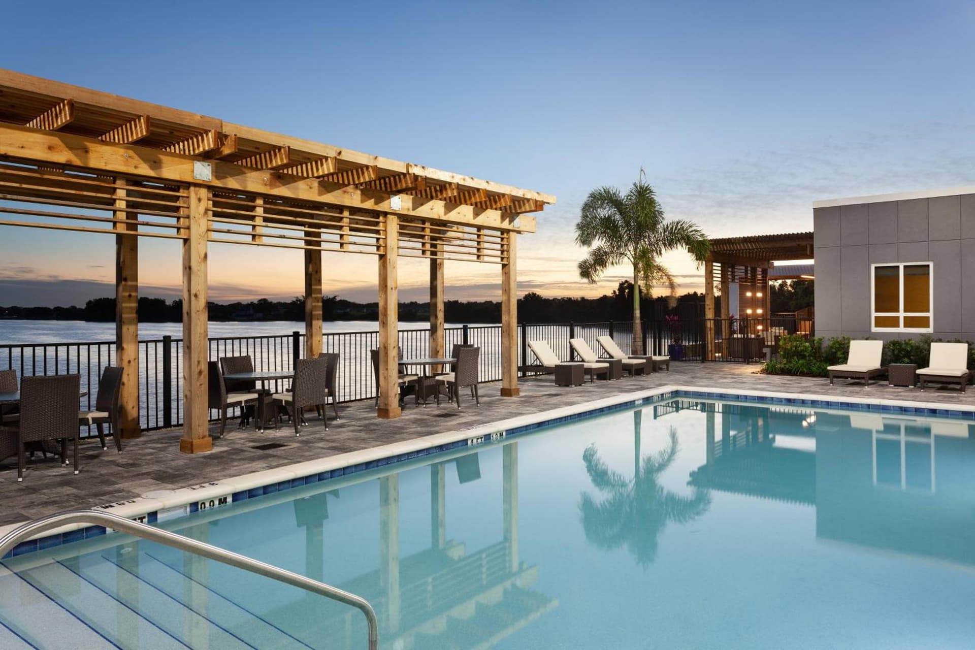 Courtyard by Marriott Winter Haven gallery photo in Winter Haven, FL — image 10