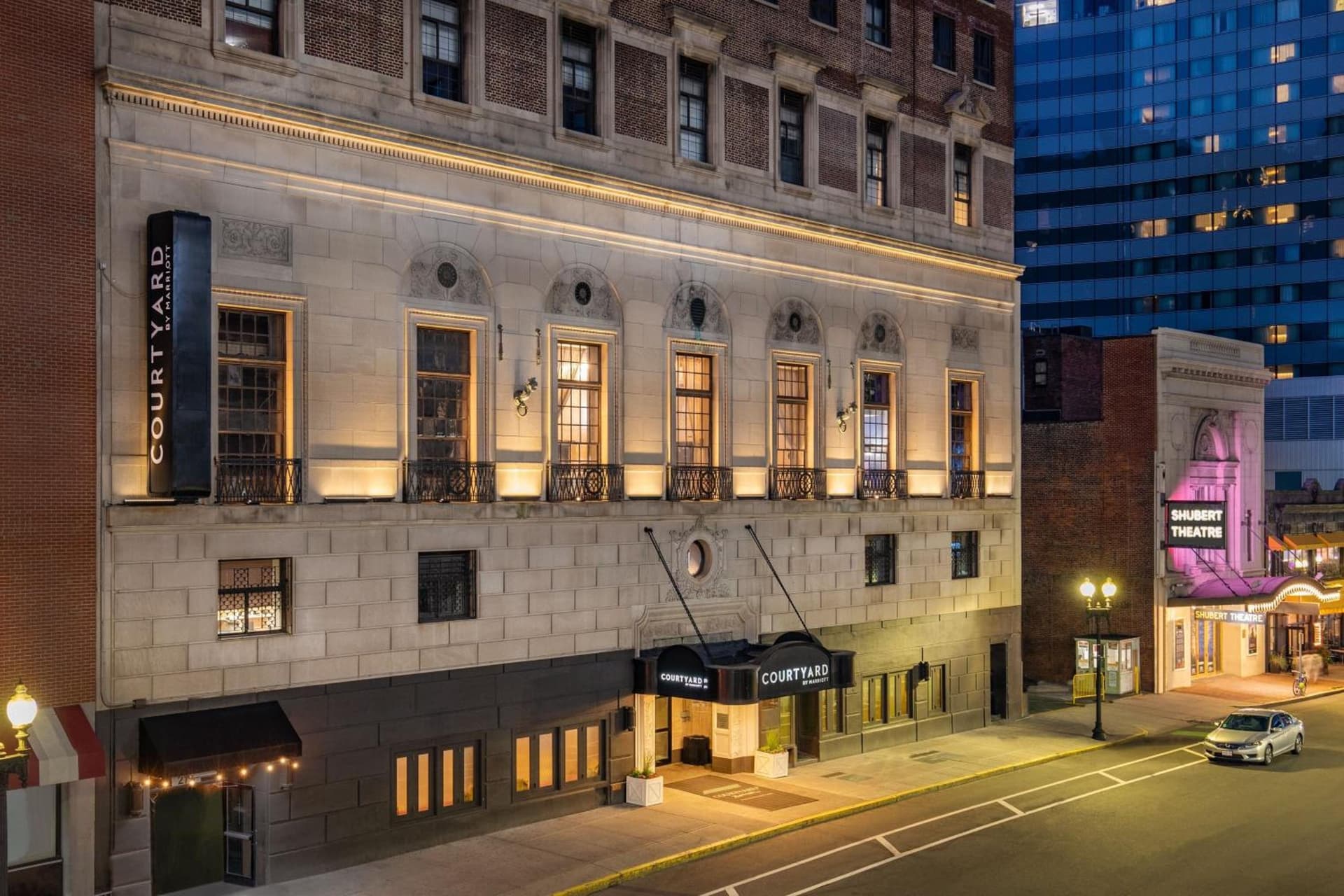Courtyard by Marriott Boston Downtown interior in Boston, MA — gallery photo 2