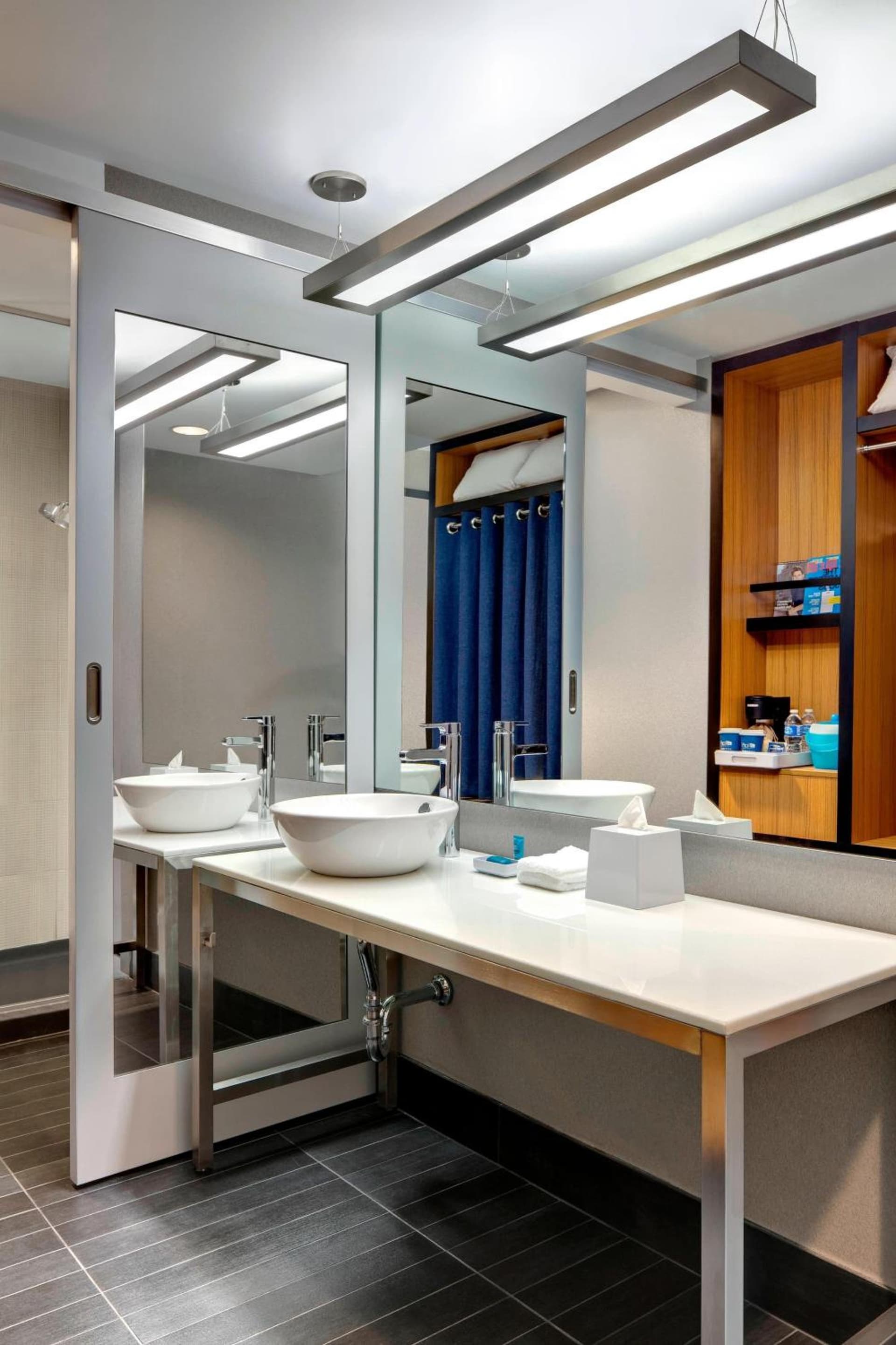 Aloft by Marriott New York Brooklyn gallery photo in Brooklyn, NY — image 11
