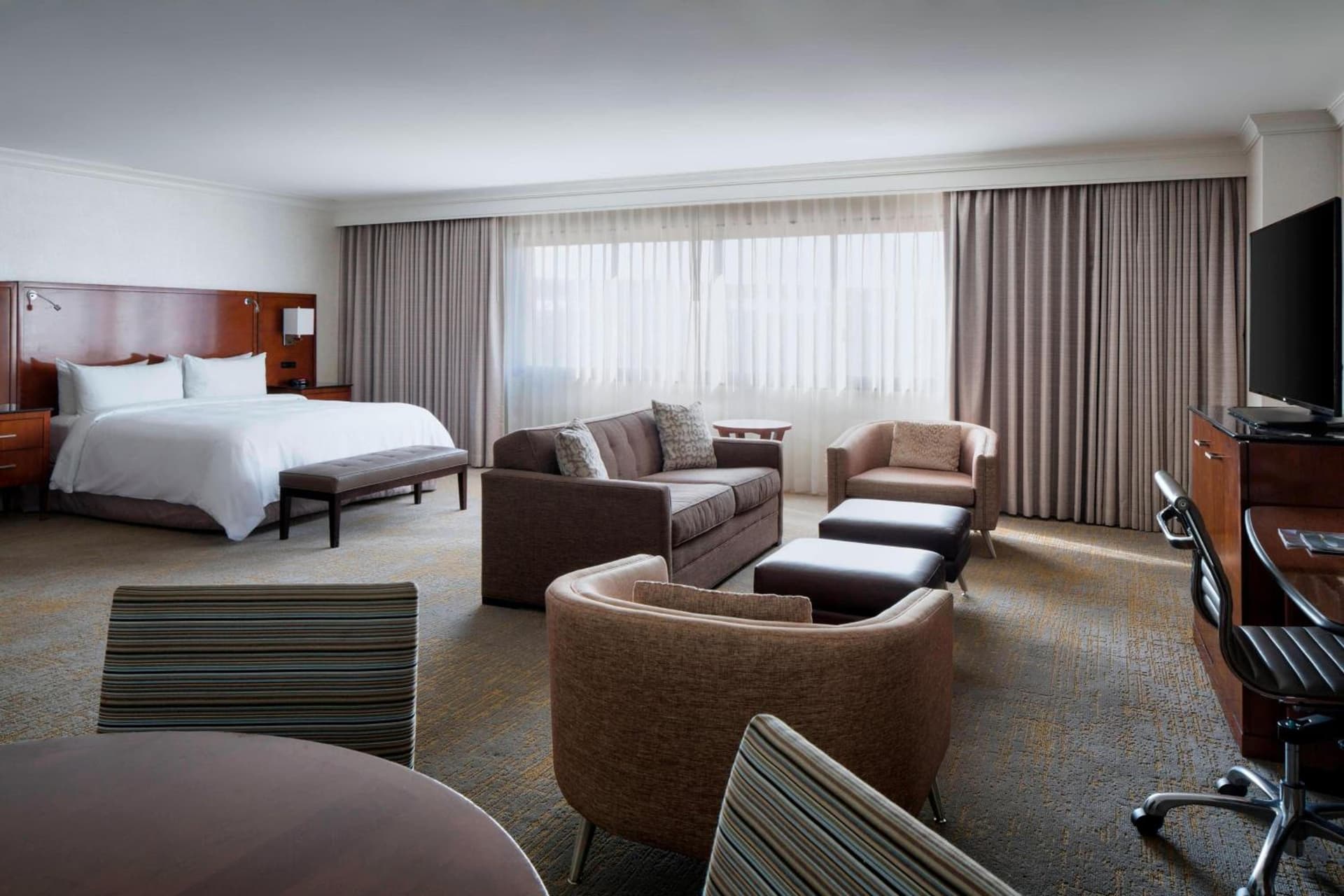 Los Angeles Marriott Burbank Airport gallery photo in Burbank, CA — image 34