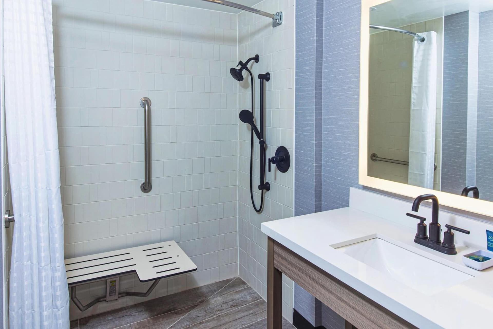 Four Points by Sheraton Appleton gallery photo in Appleton, WI — image 24