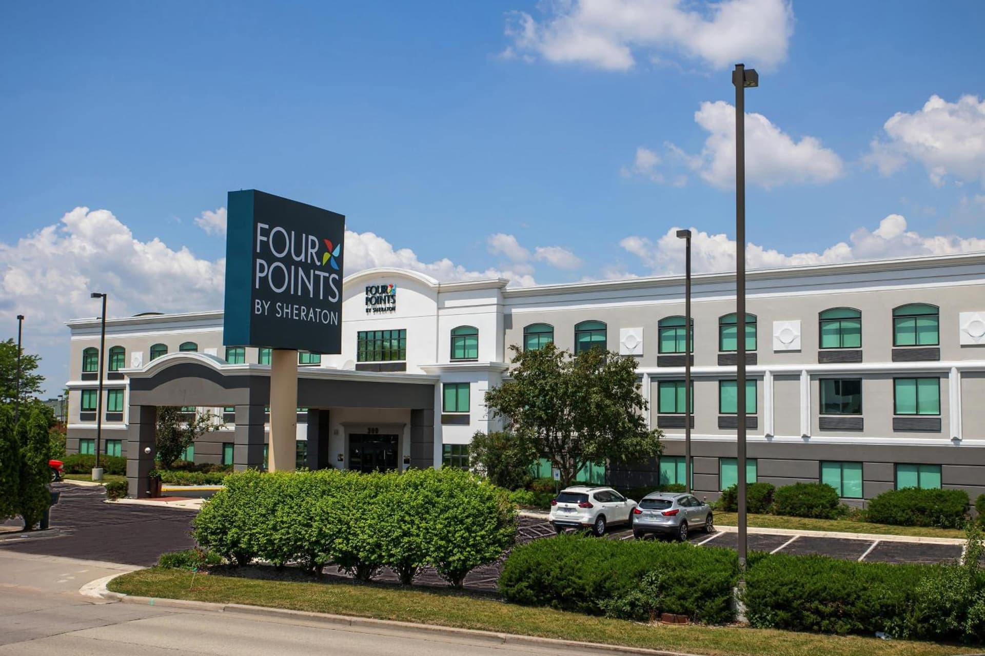 Four Points by Sheraton Appleton featured exterior or lobby in Appleton, WI — similar hotel