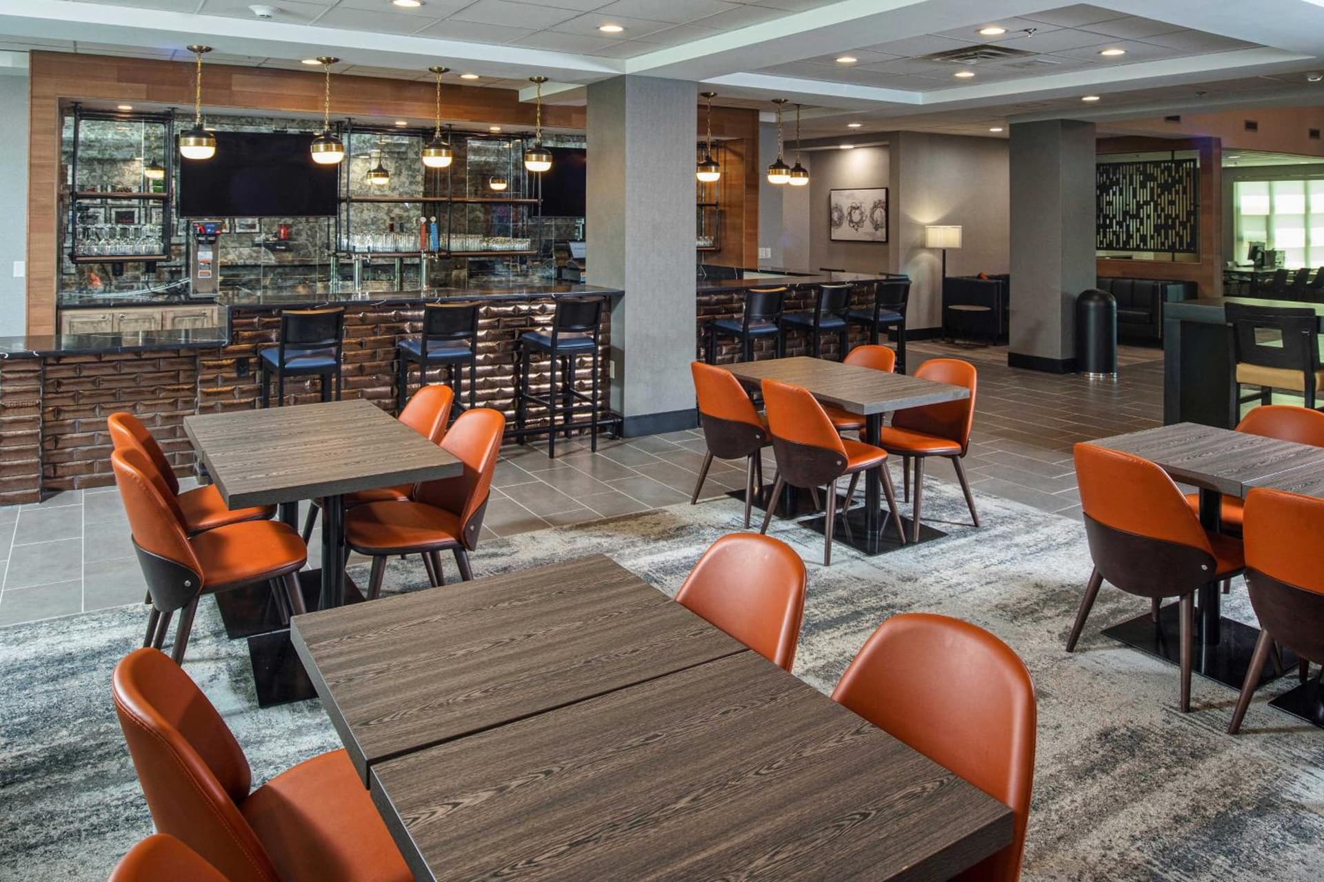 Four Points by Sheraton Appleton gallery photo in Appleton, WI — image 4