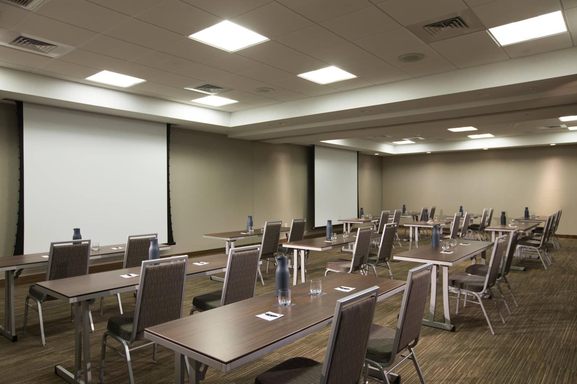AC Hotel Cincinnati at Liberty Center gallery photo in West Chester, OH — image 14